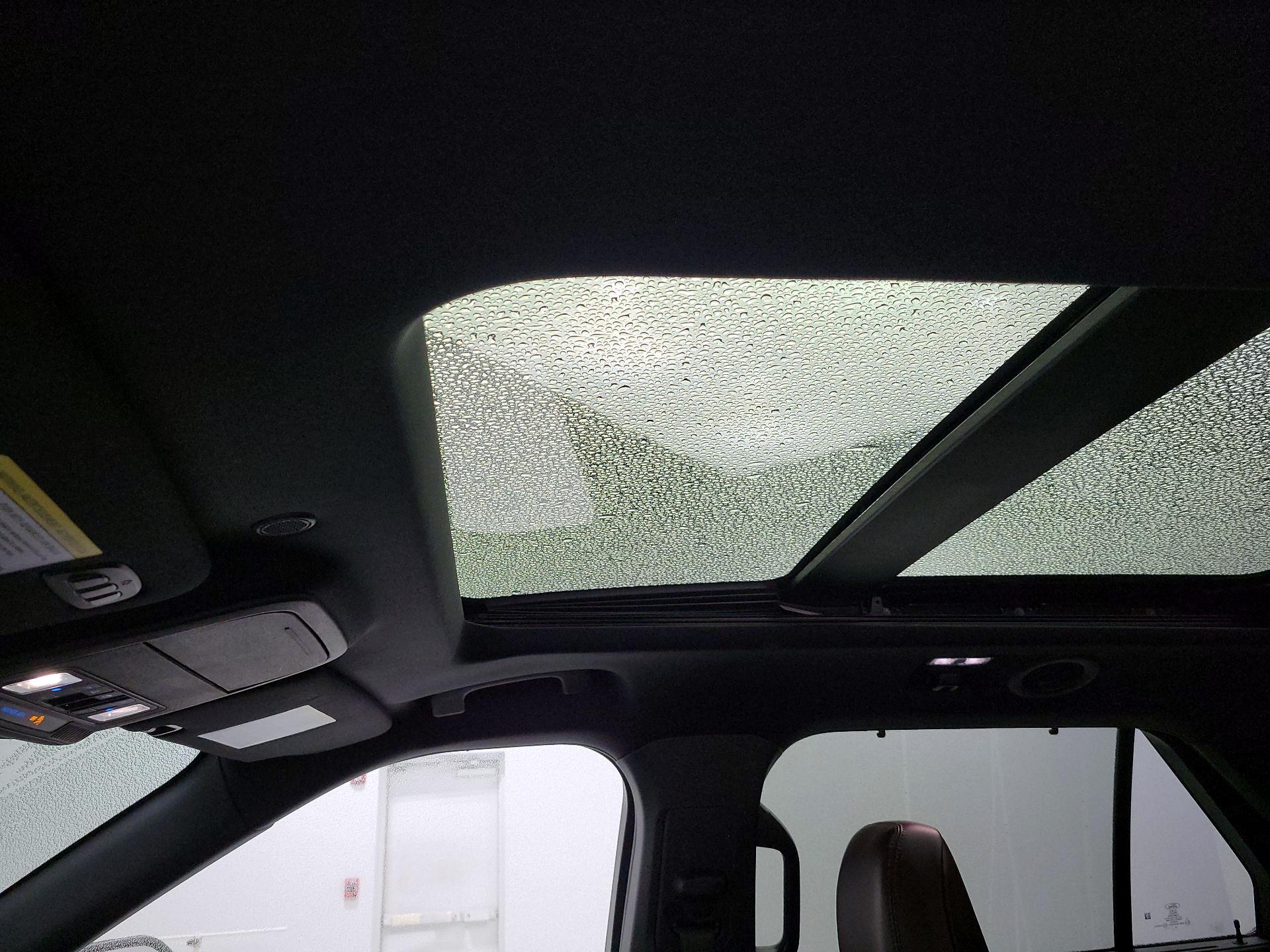 Thumbnail: 2020 Ford Explorer - 20