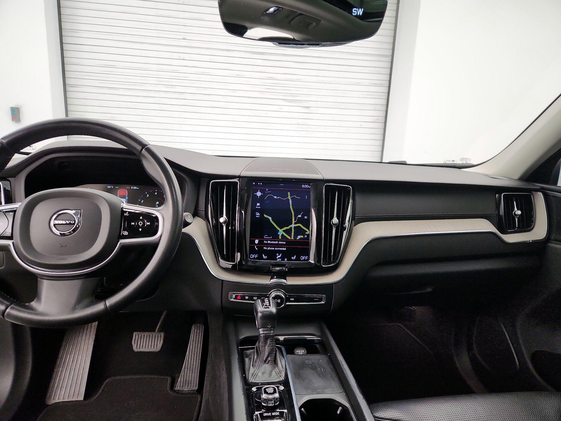 Thumbnail: 2021 Volvo XC60 - 9