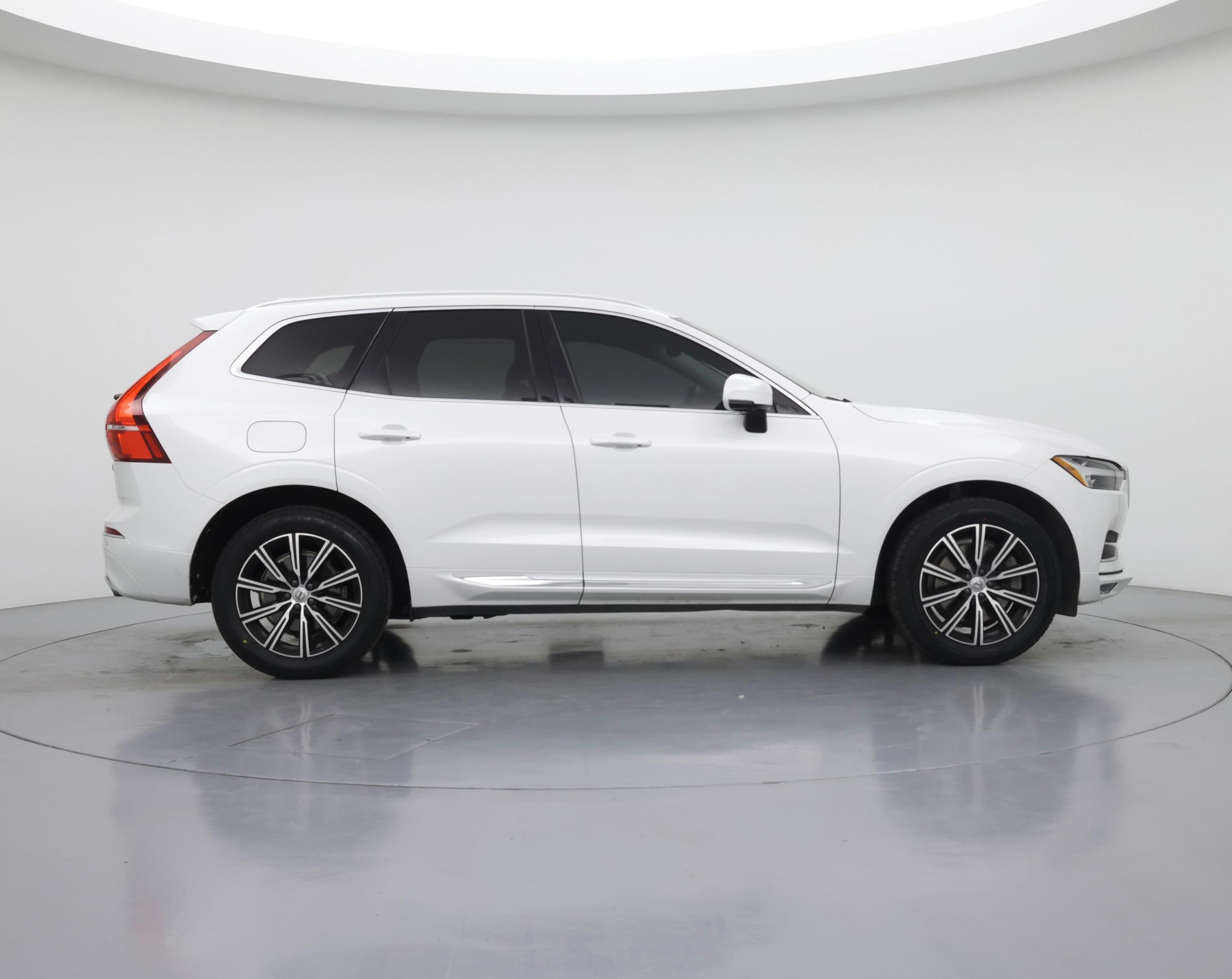 Thumbnail: 2021 Volvo XC60 - 7