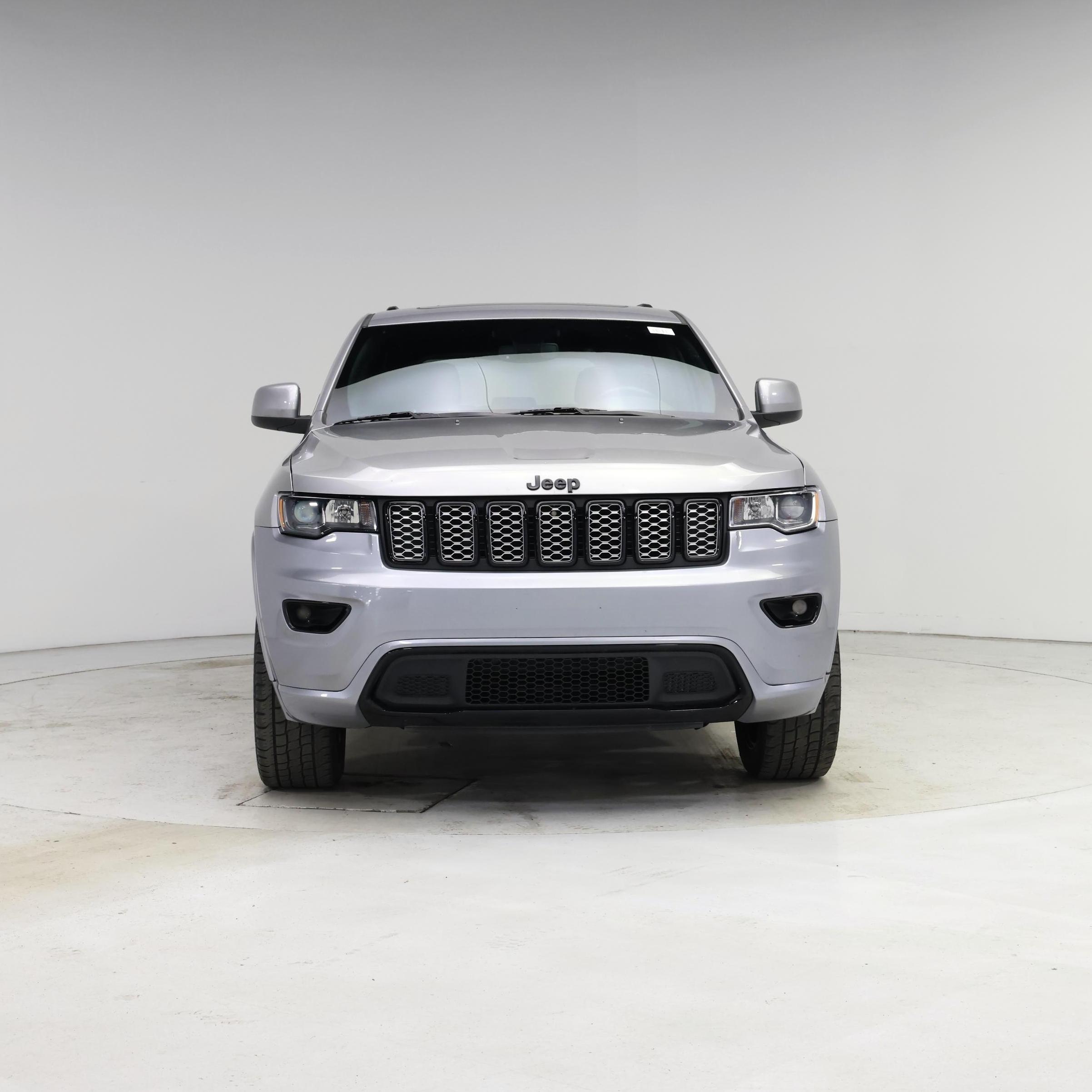 Thumbnail: 2019 Jeep Grand Cherokee - 5