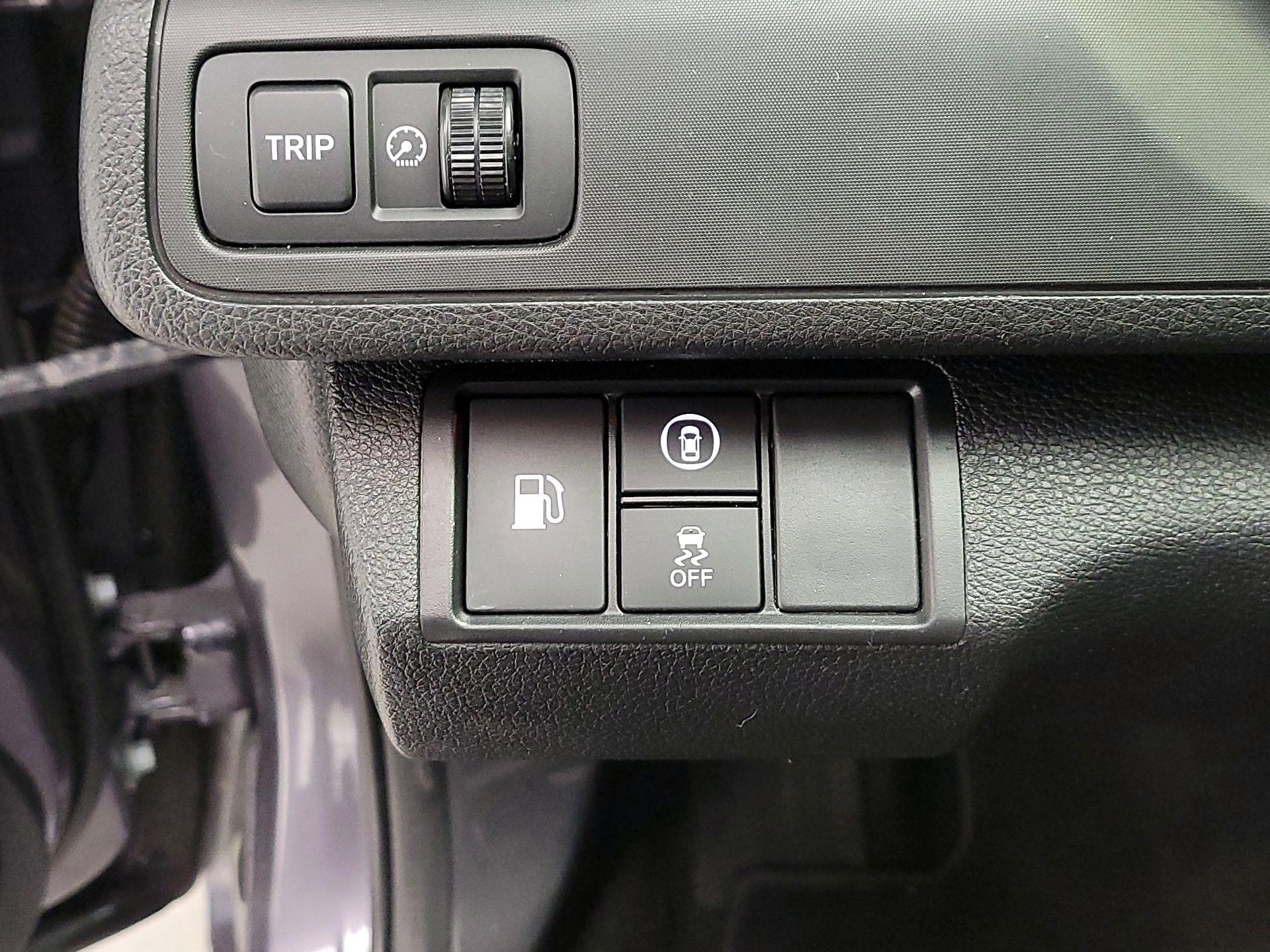 Thumbnail: 2020 Honda Insight - 13