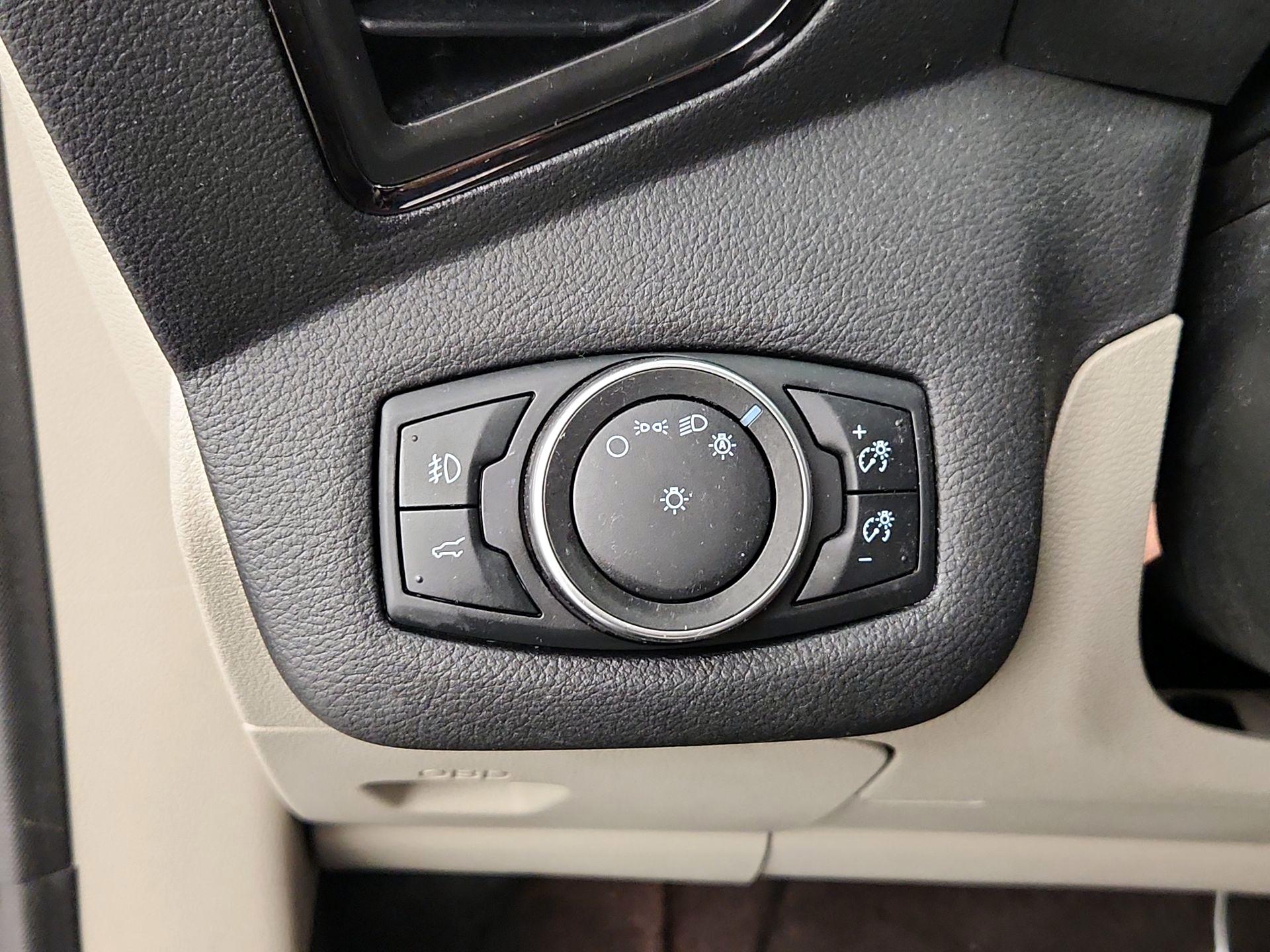 Thumbnail: 2018 Ford Escape - 13