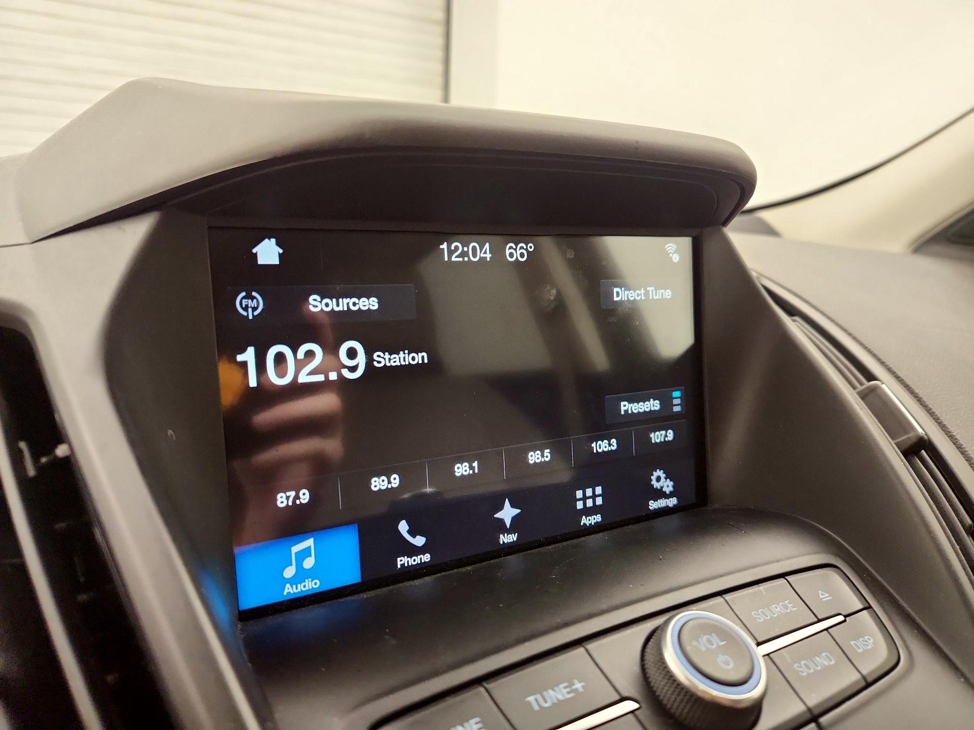 Thumbnail: 2018 Ford Escape - 15