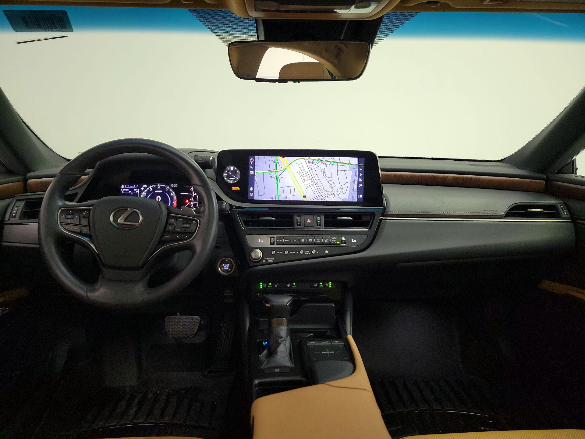 Thumbnail: 2022 Lexus ES - 9