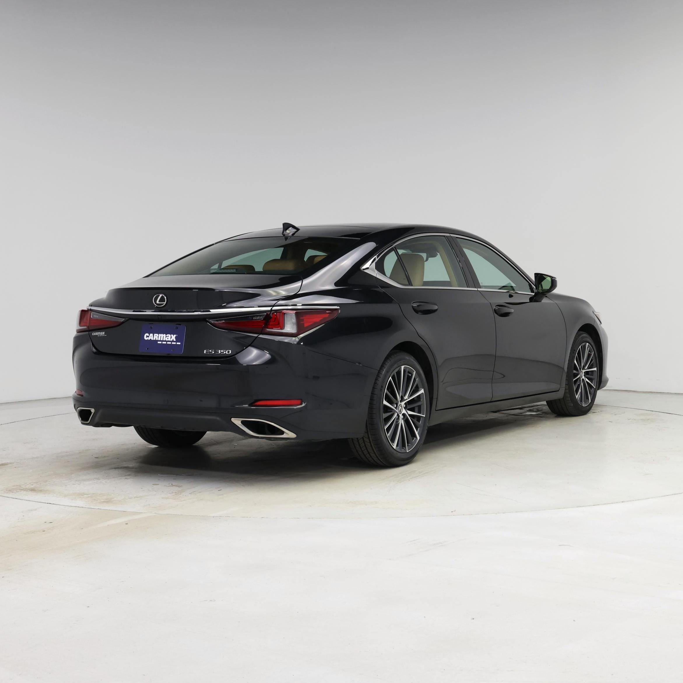 Thumbnail: 2022 Lexus ES - 8