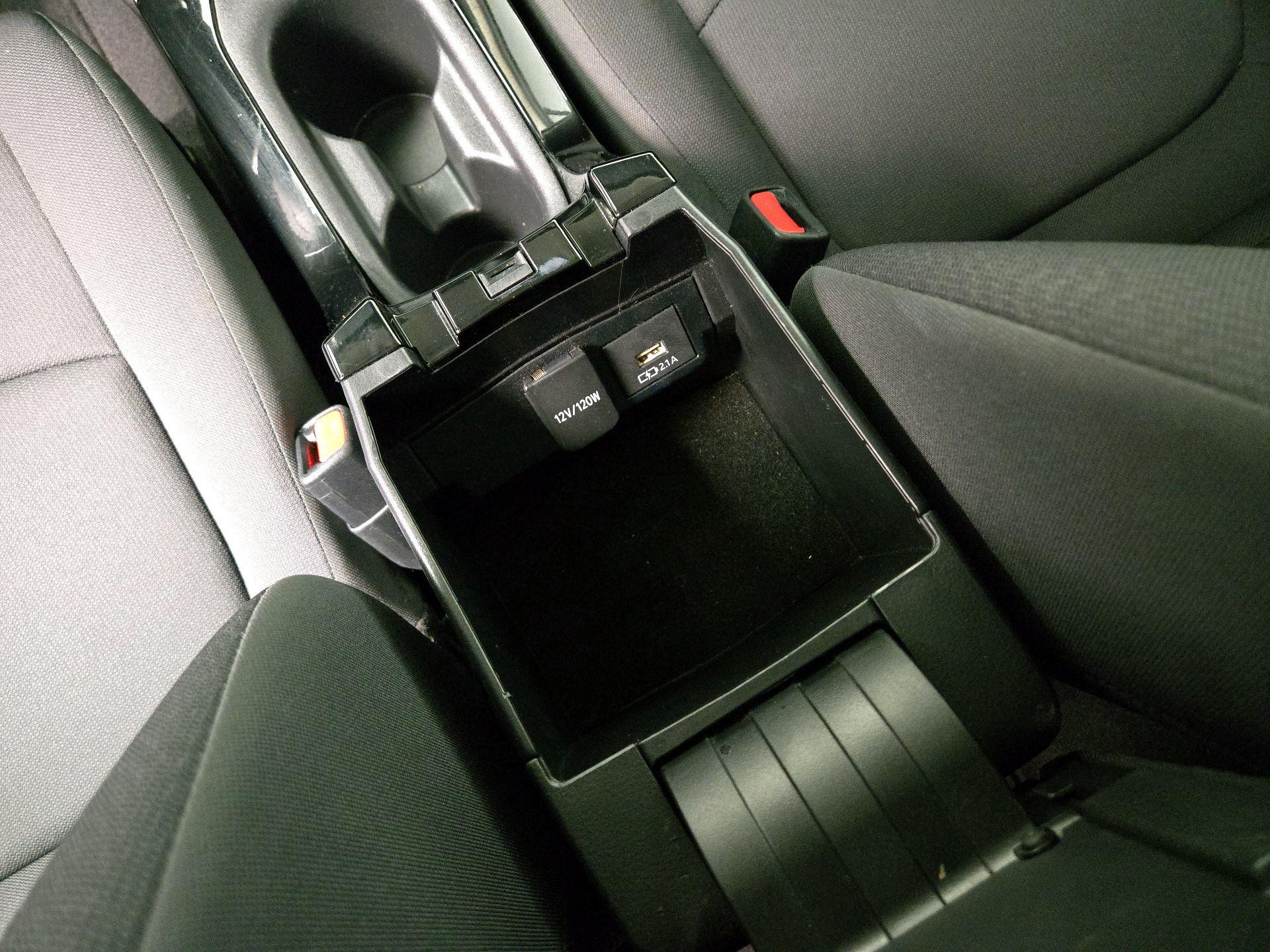 Thumbnail: 2020 Toyota Corolla - 18