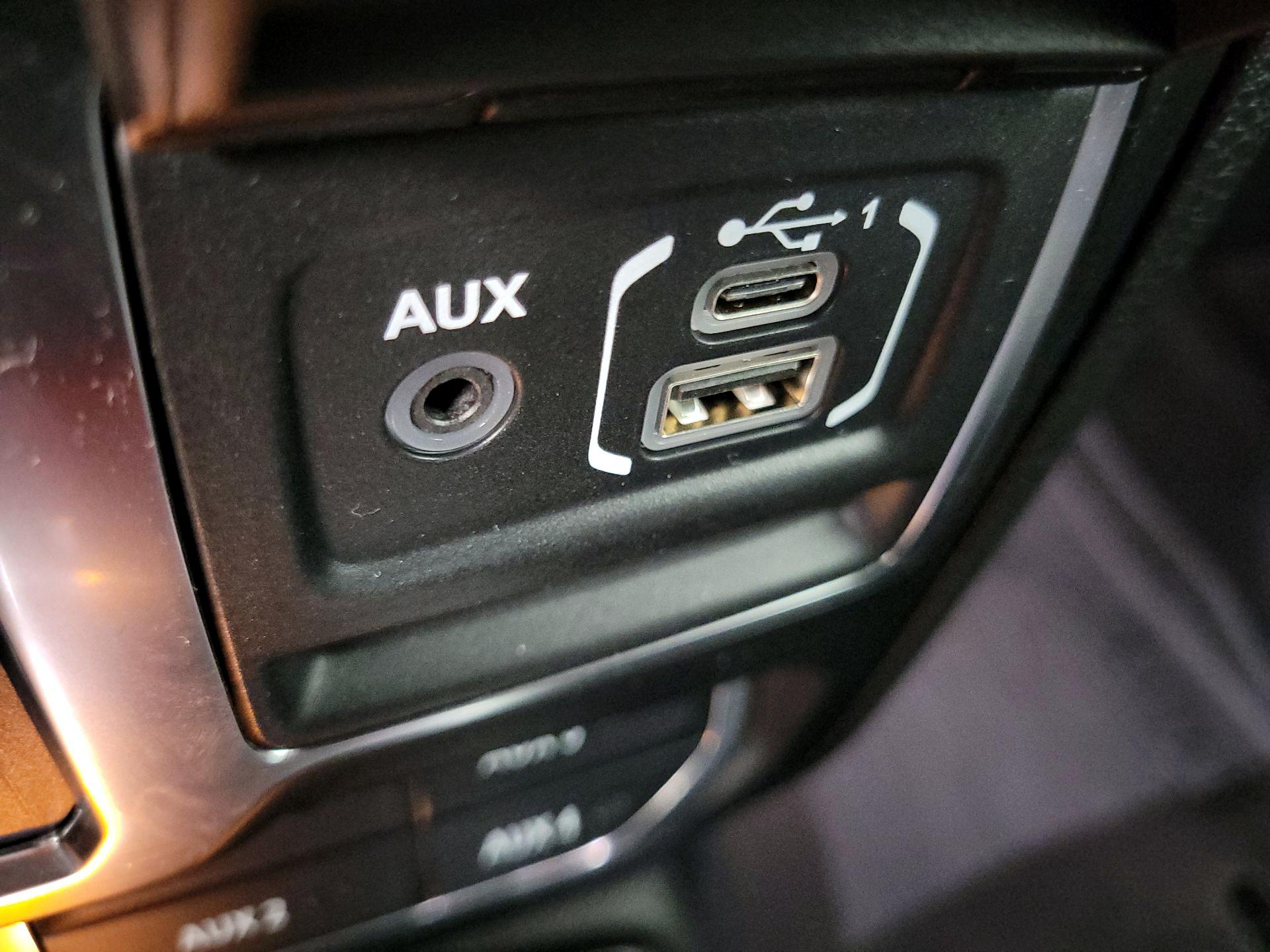 Thumbnail: 2024 Jeep Wrangler - 19