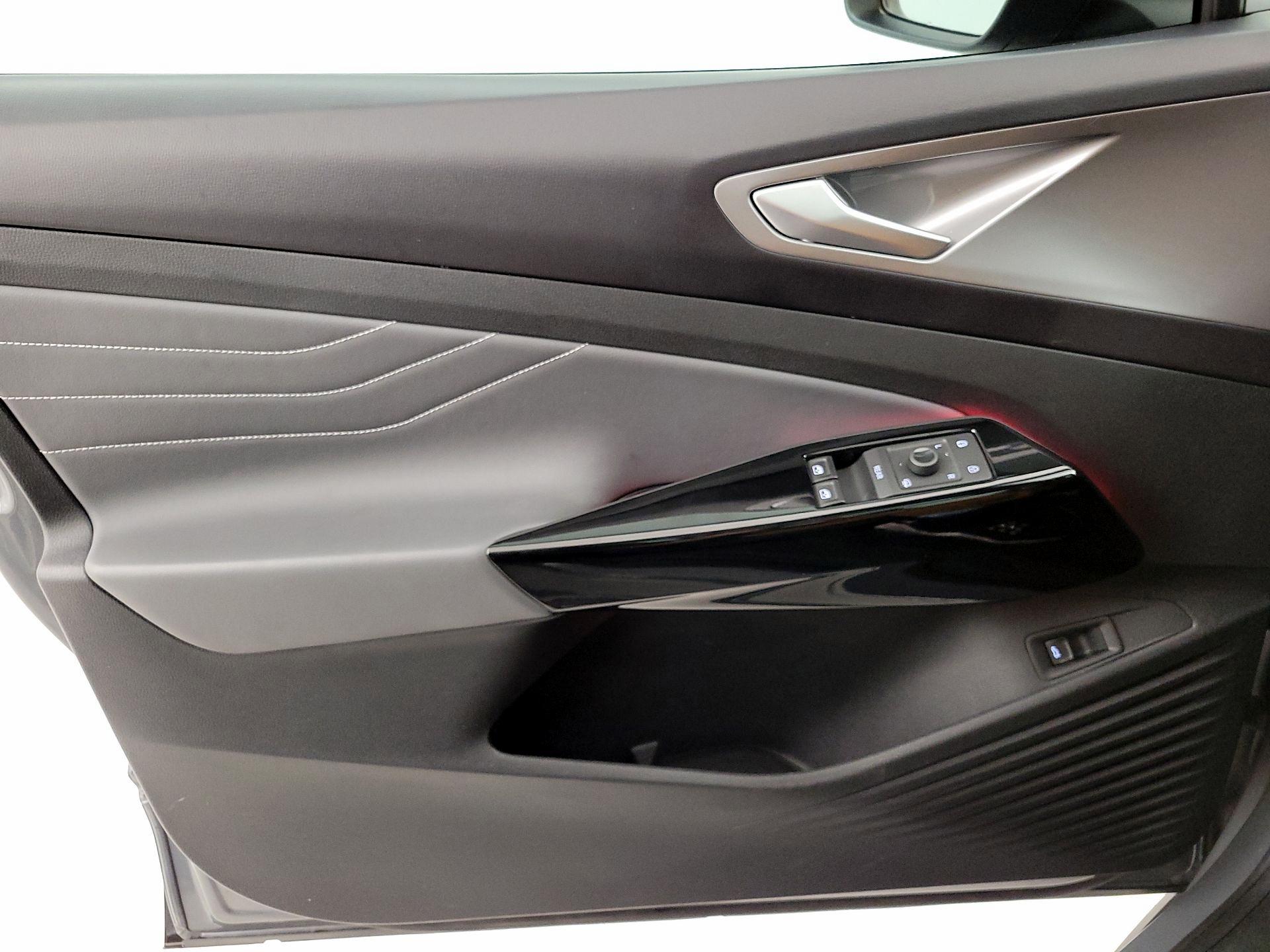 Thumbnail: 2023 Volkswagen ID.4 - 12