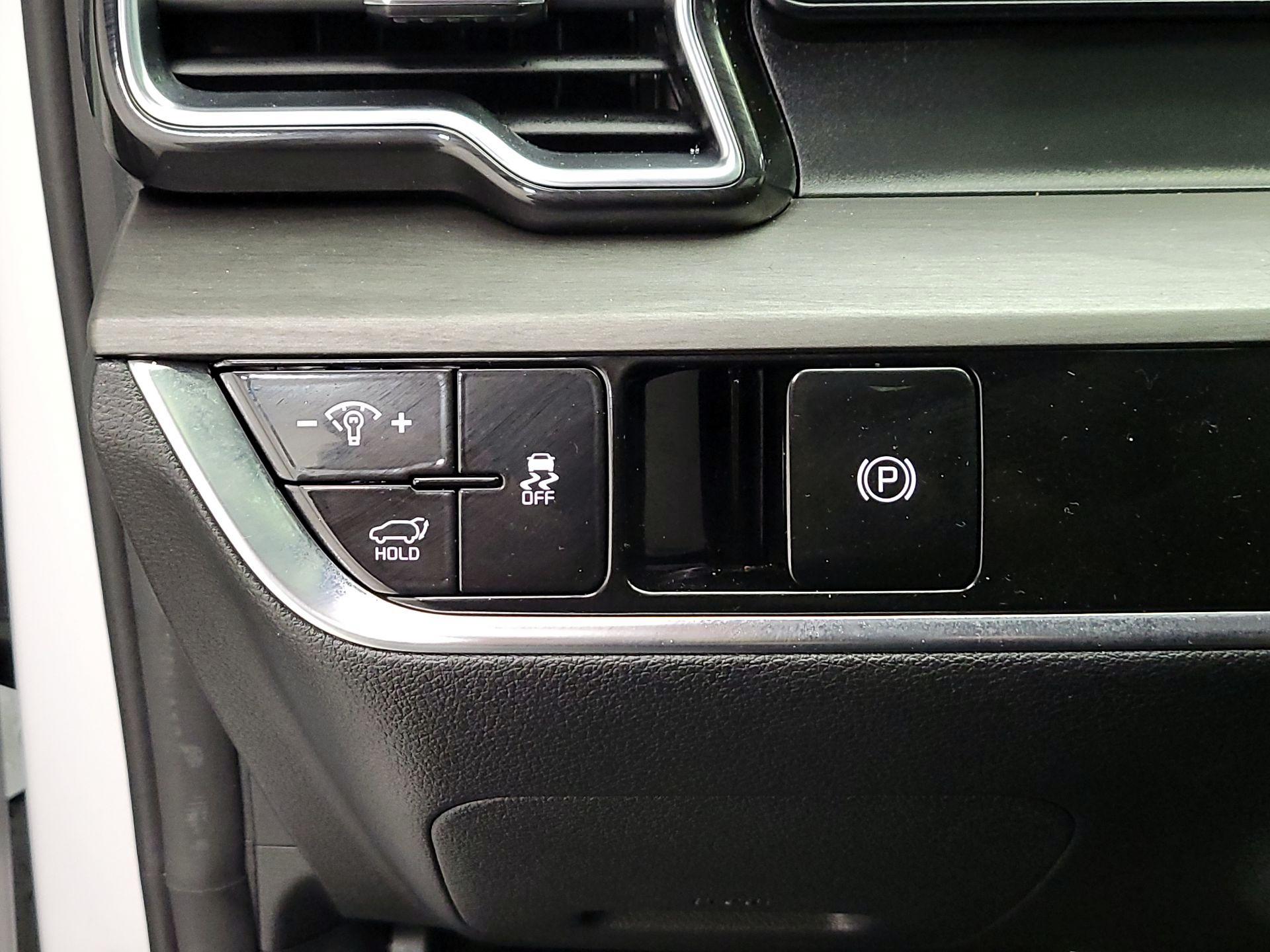 Thumbnail: 2024 Kia Sportage - 13