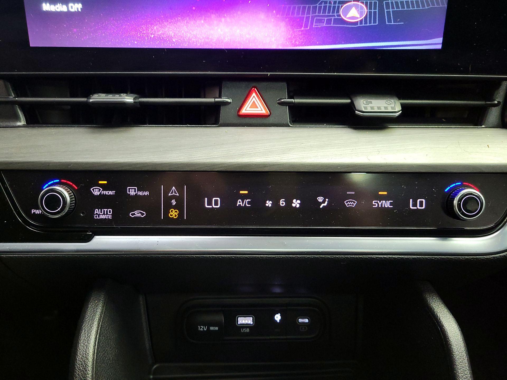 Thumbnail: 2024 Kia Sportage - 17