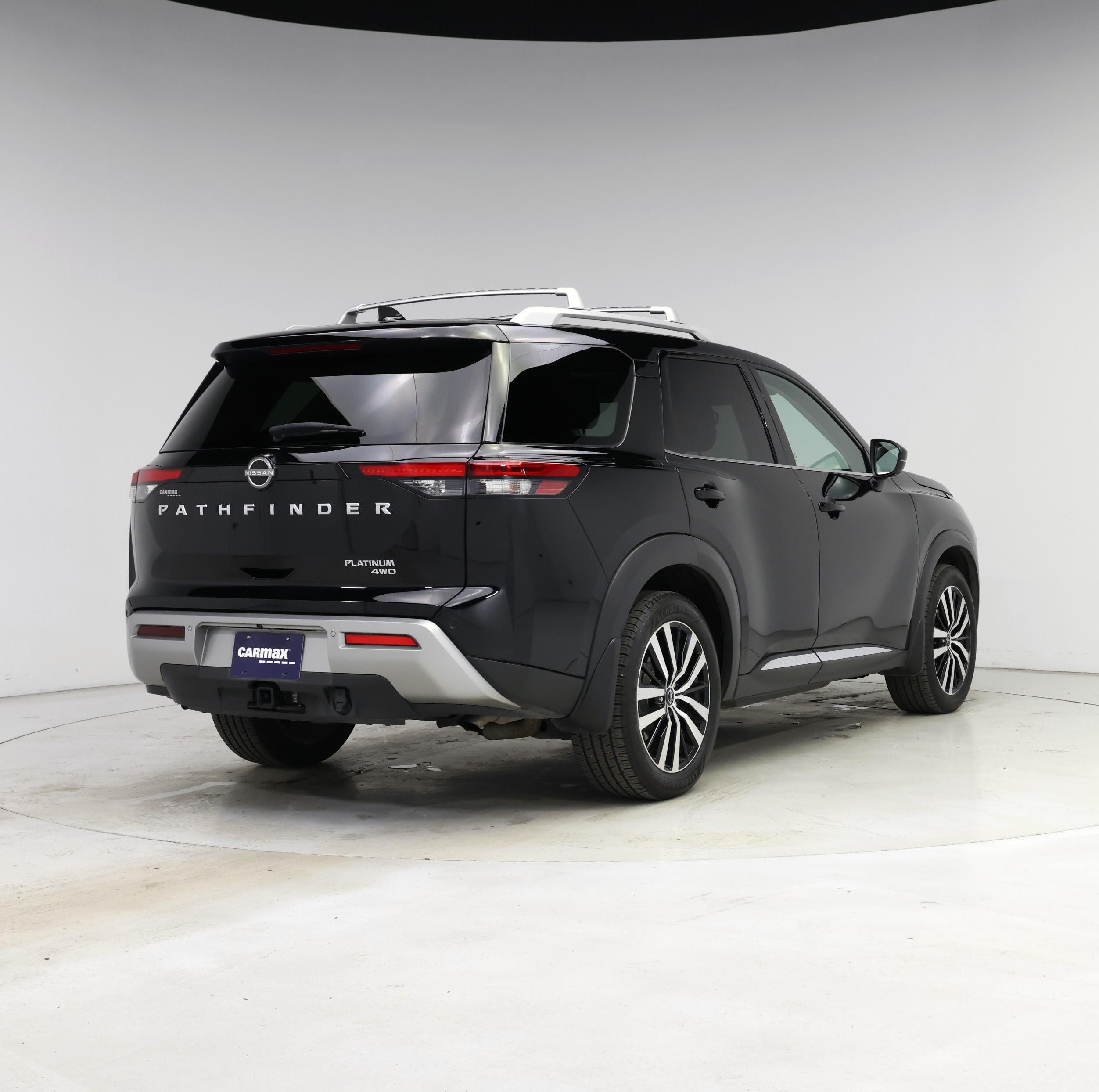 Thumbnail: 2023 Nissan Pathfinder - 8