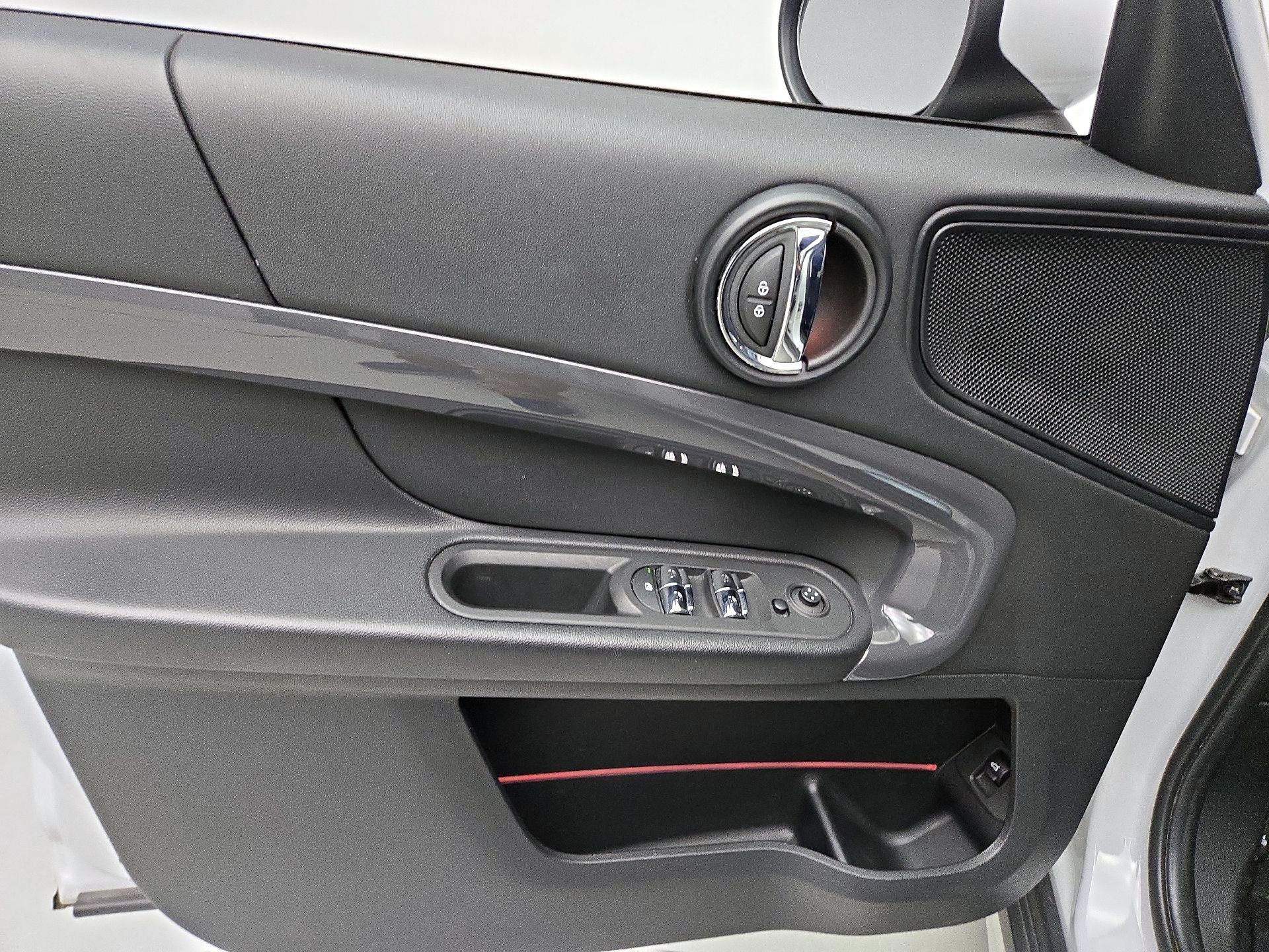 Thumbnail: 2020 MINI Cooper Countryman - 12