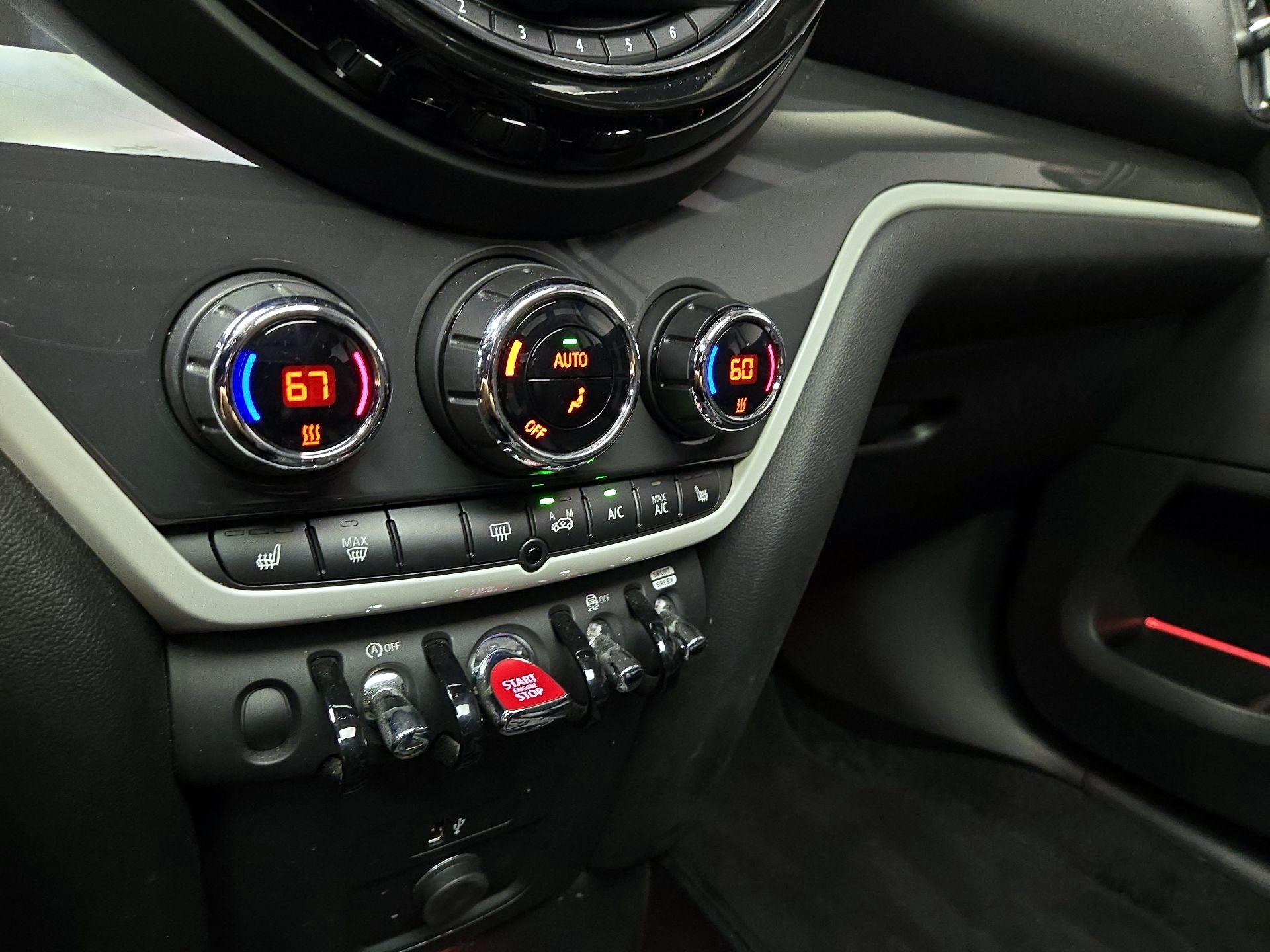 Thumbnail: 2020 MINI Cooper Countryman - 16