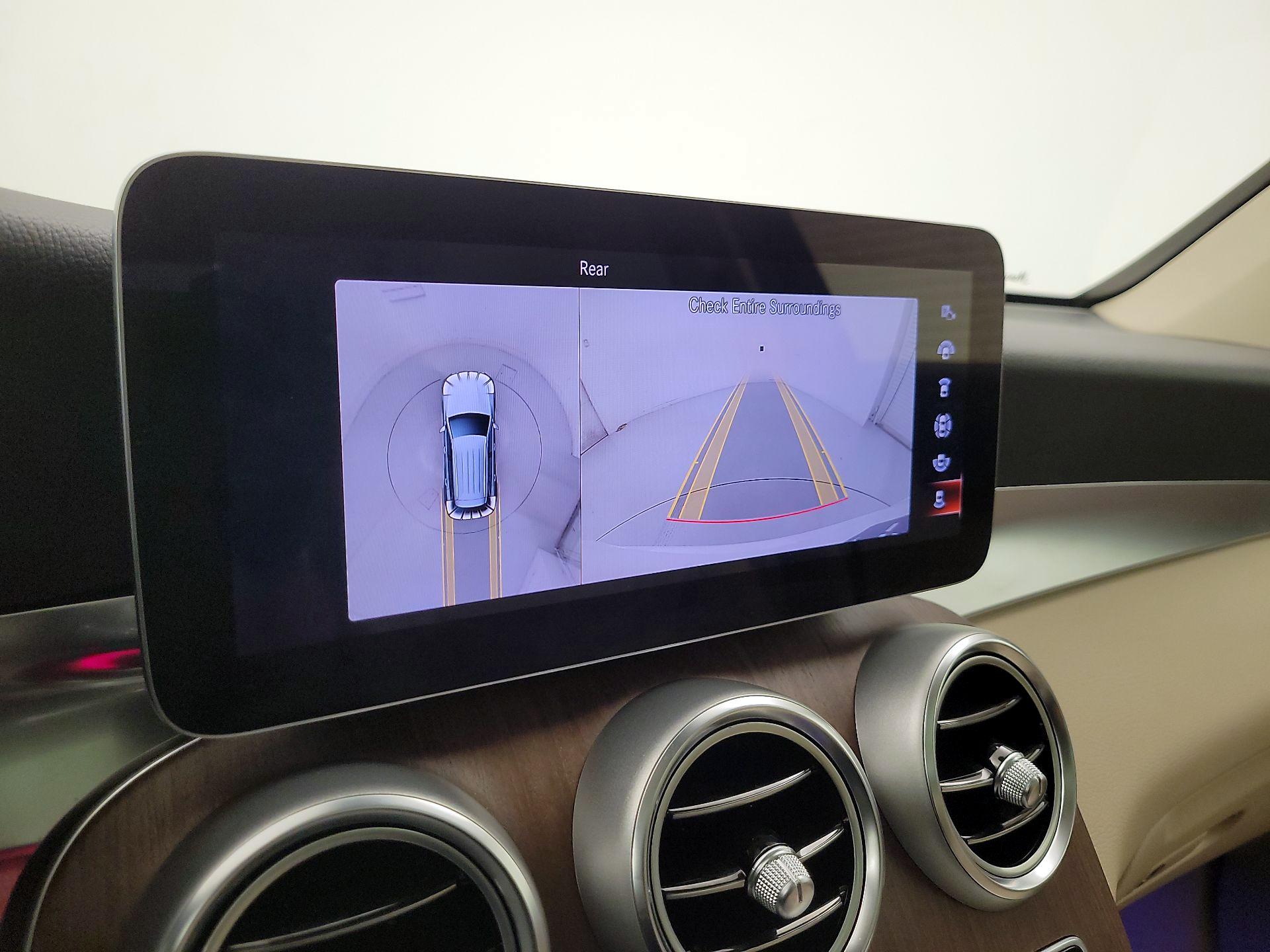 Thumbnail: 2022 Mercedes-Benz GLC - 14