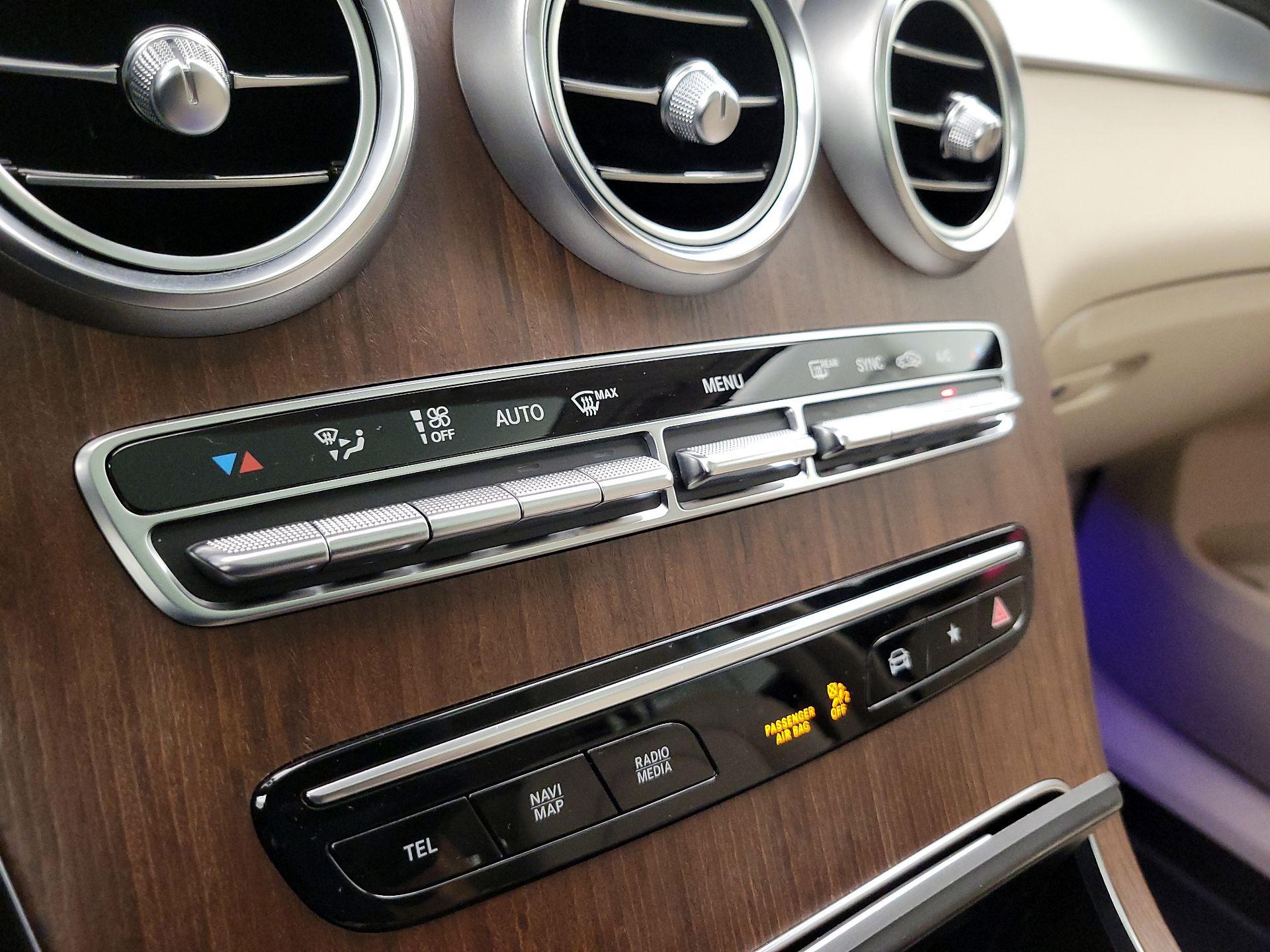 Thumbnail: 2022 Mercedes-Benz GLC - 16