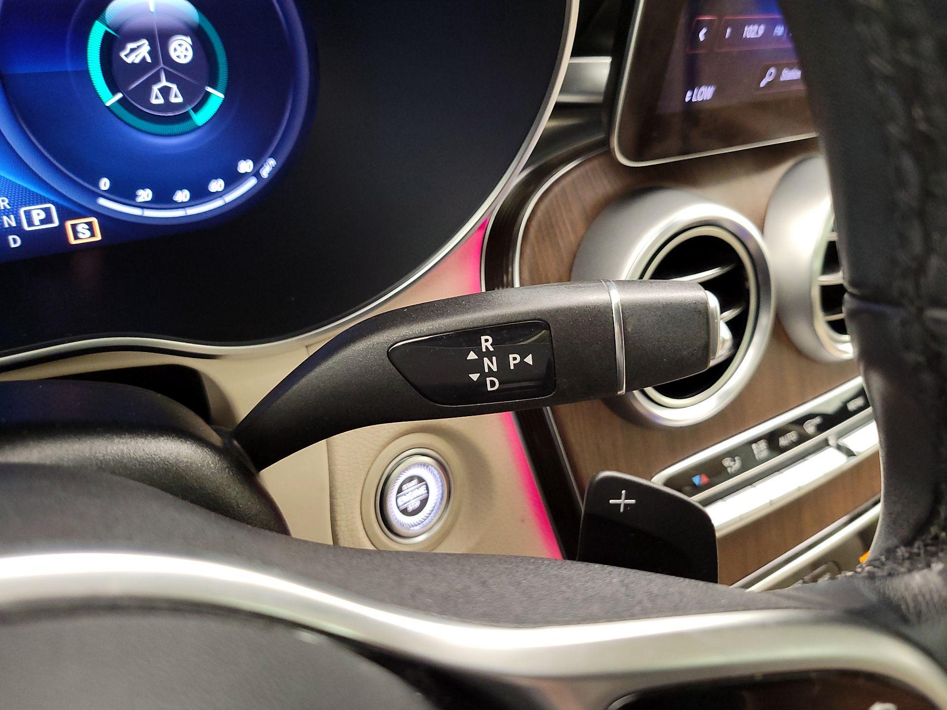 Thumbnail: 2022 Mercedes-Benz GLC - 17