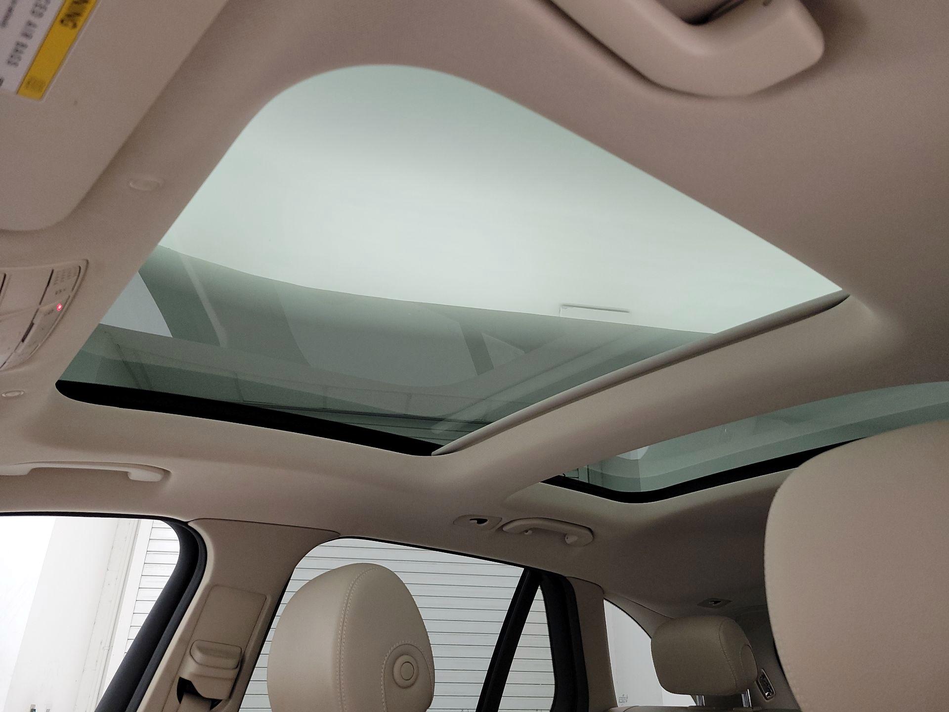 Thumbnail: 2022 Mercedes-Benz GLC - 19