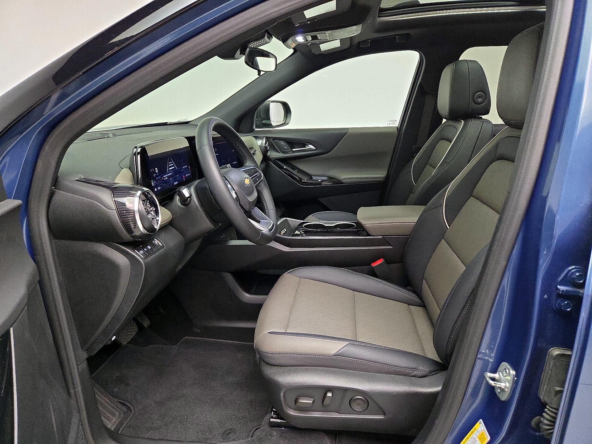 Thumbnail: 2025 Chevrolet Equinox - 11