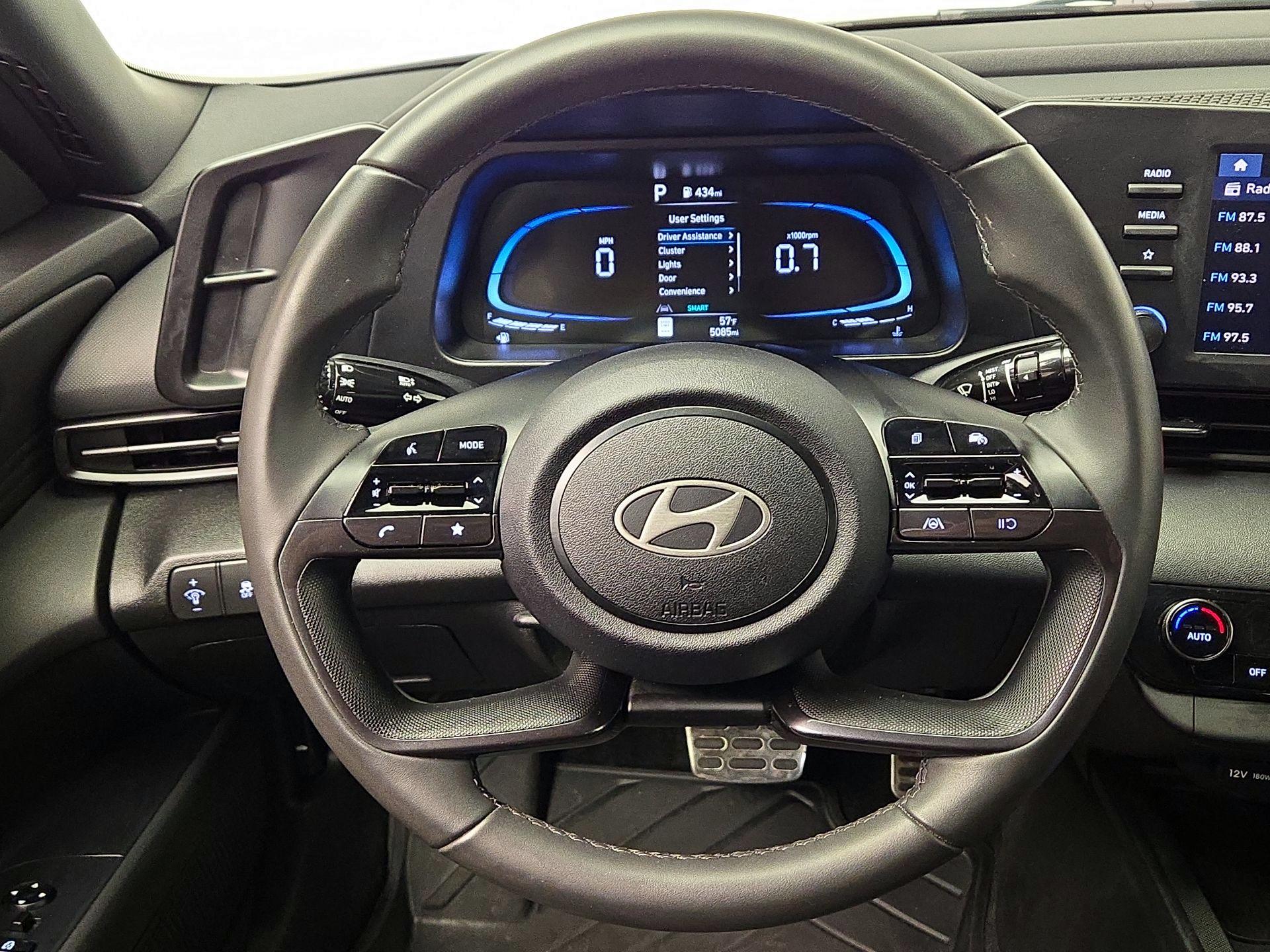 Thumbnail: 2025 Hyundai Elantra - 10