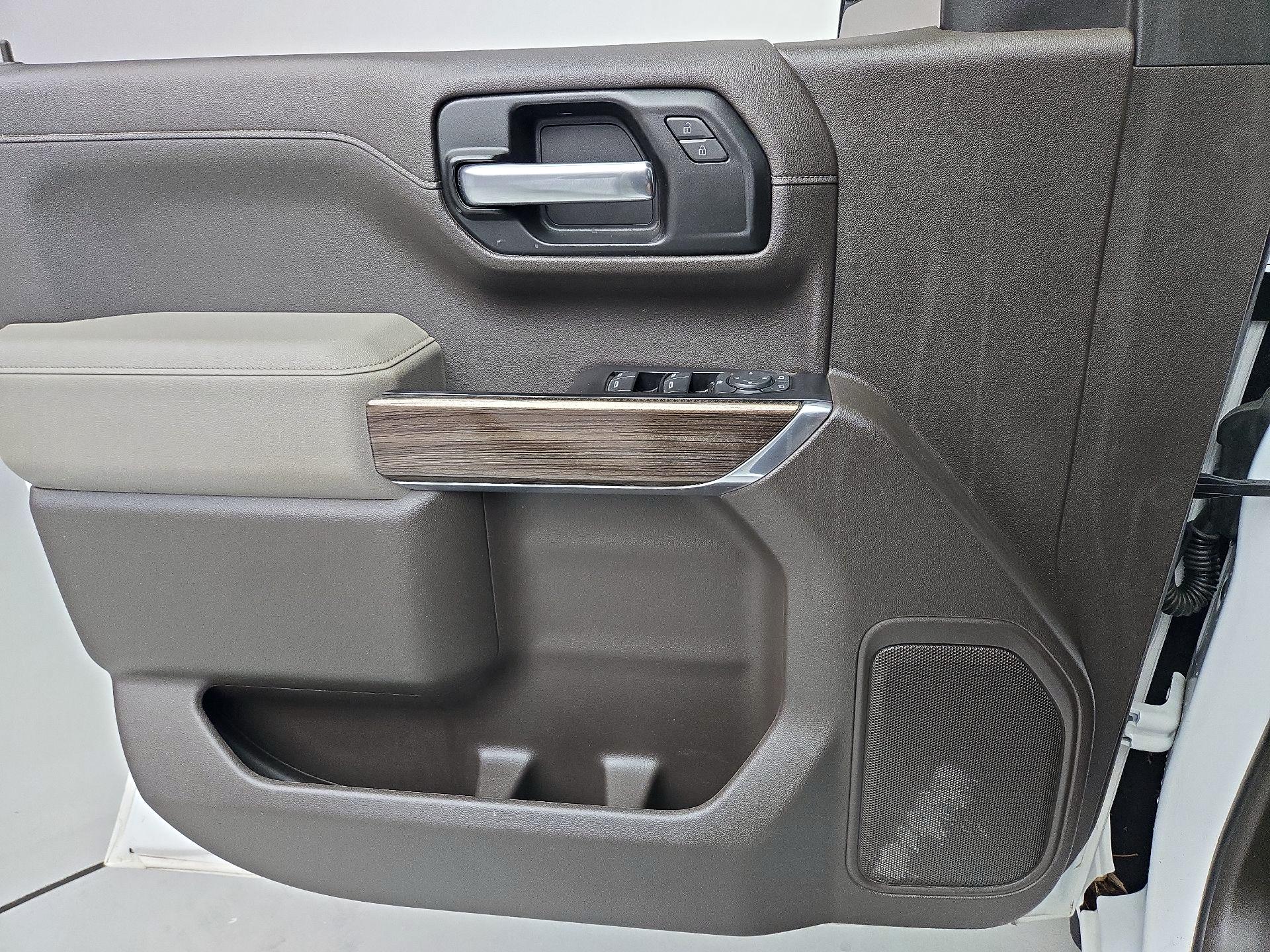 Thumbnail: 2020 Chevrolet Silverado 1500 - 12