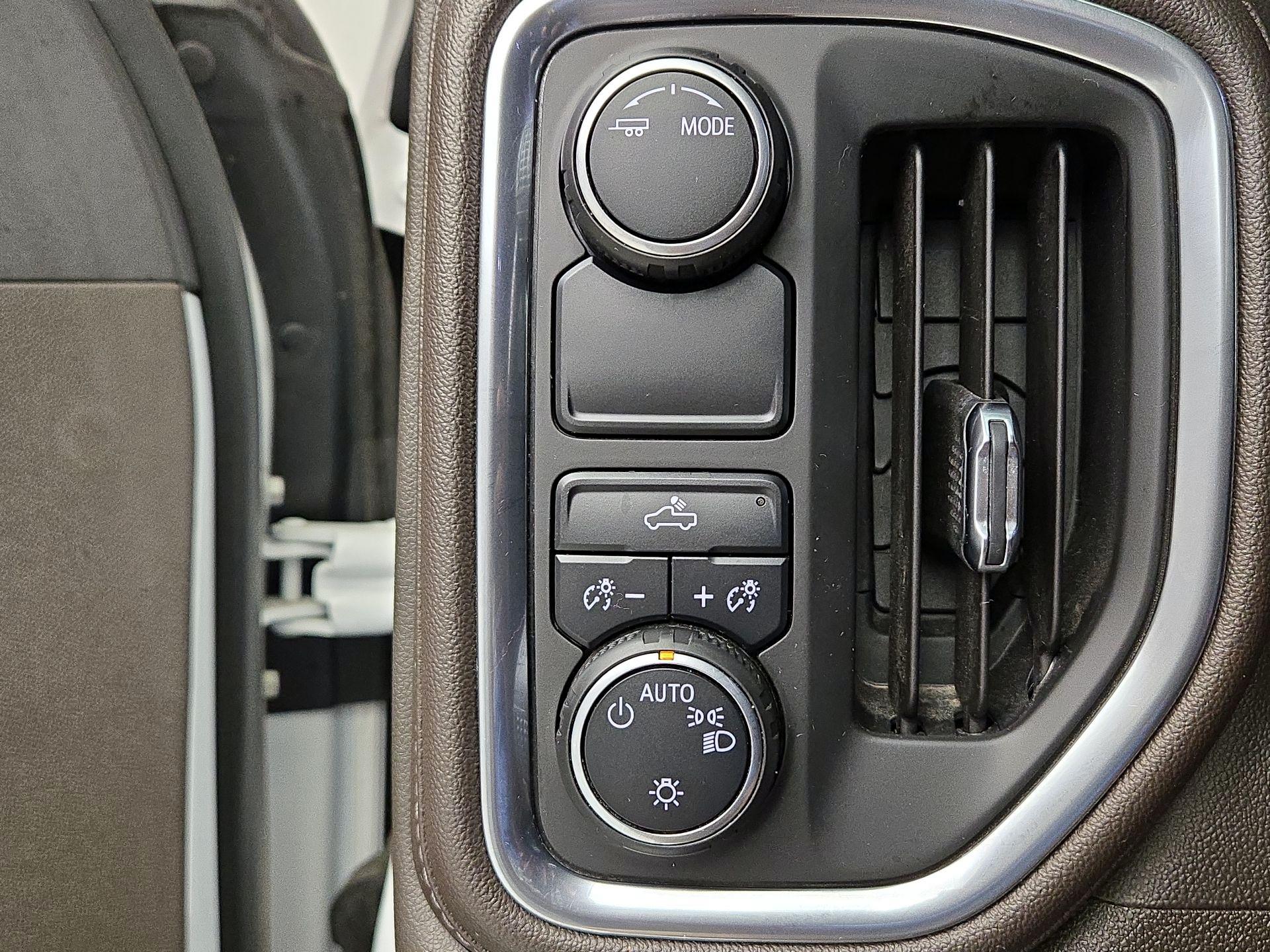 Thumbnail: 2020 Chevrolet Silverado 1500 - 13