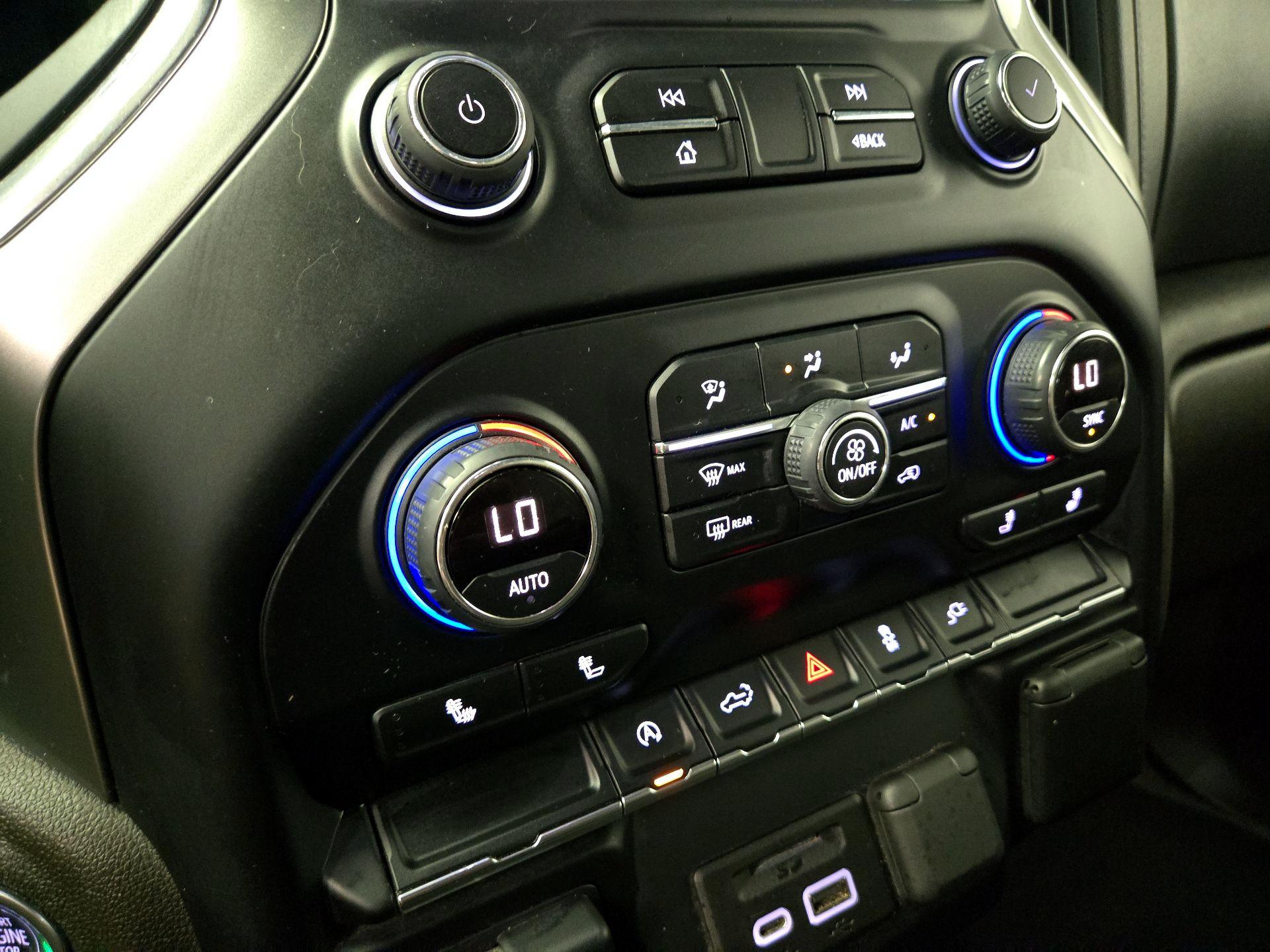 Thumbnail: 2020 Chevrolet Silverado 1500 - 16