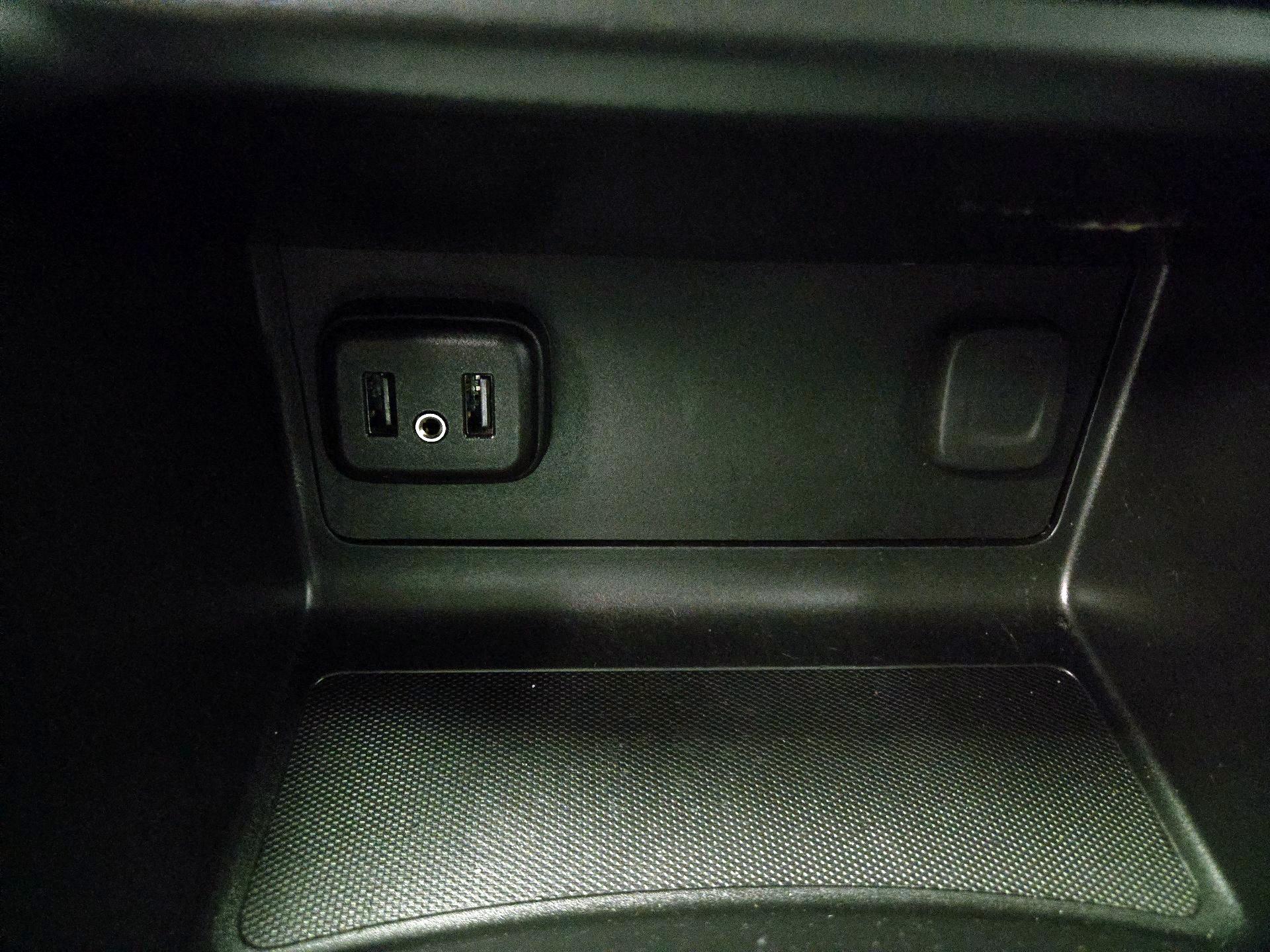 Thumbnail: 2021 Chevrolet Colorado - 18