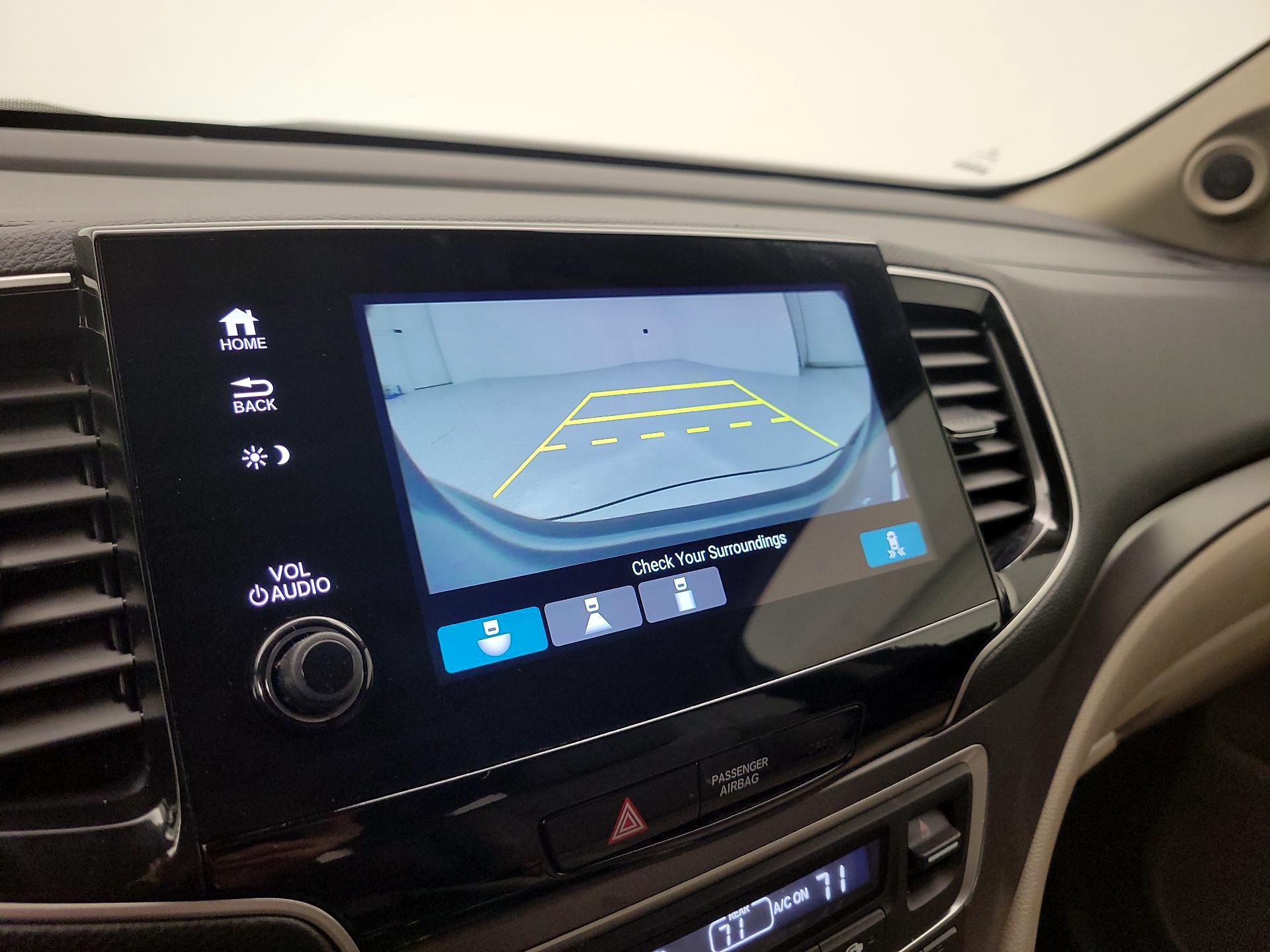 Thumbnail: 2020 Honda Pilot - 14