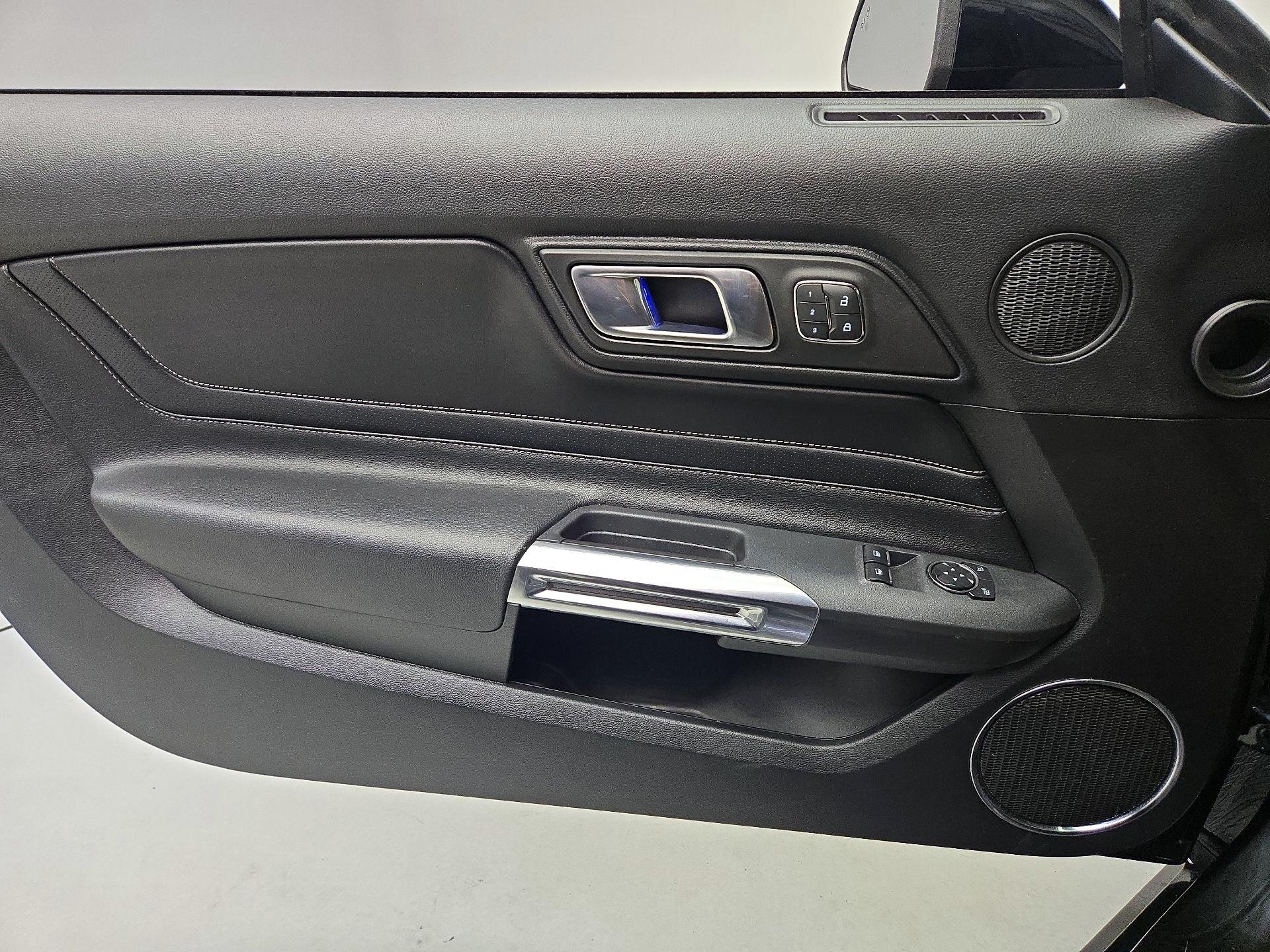 Thumbnail: 2020 Ford Mustang - 12