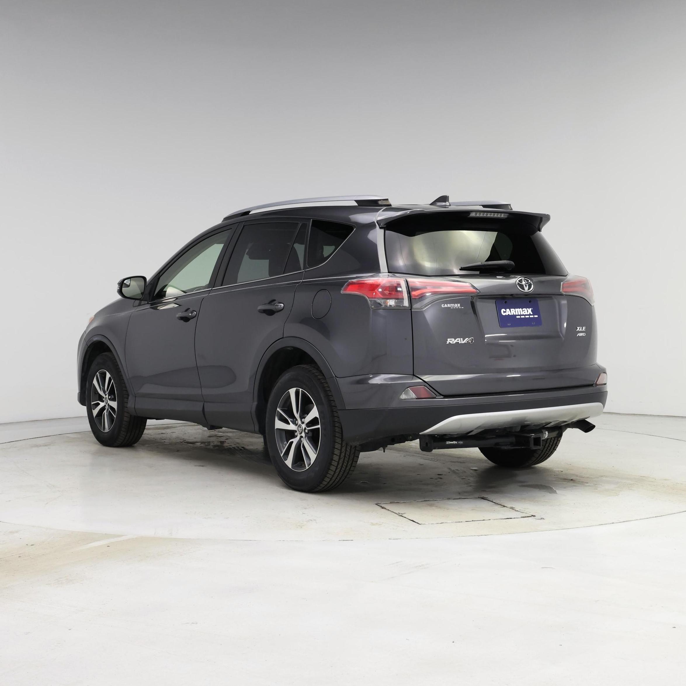 Thumbnail: 2017 Toyota RAV4 - 2