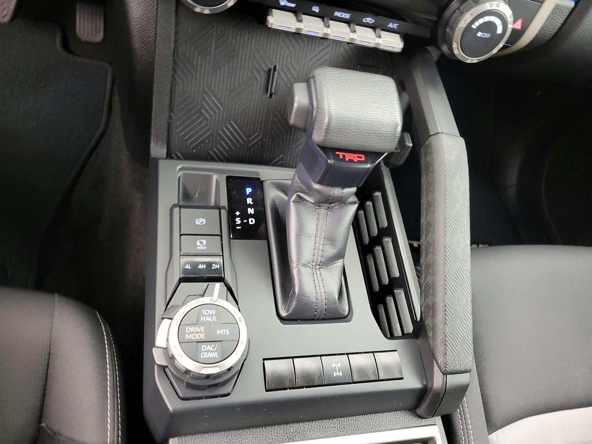 Thumbnail: 2024 Toyota Tacoma - 17