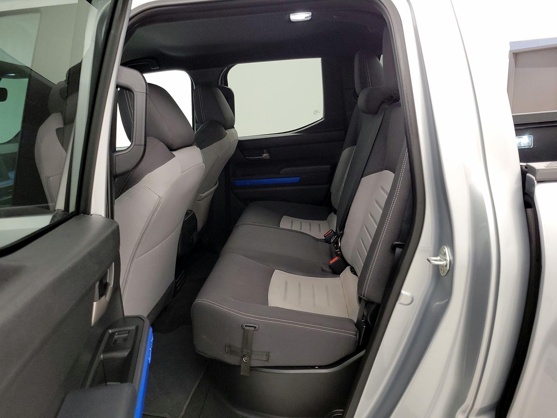 Thumbnail: 2024 Toyota Tacoma - 19