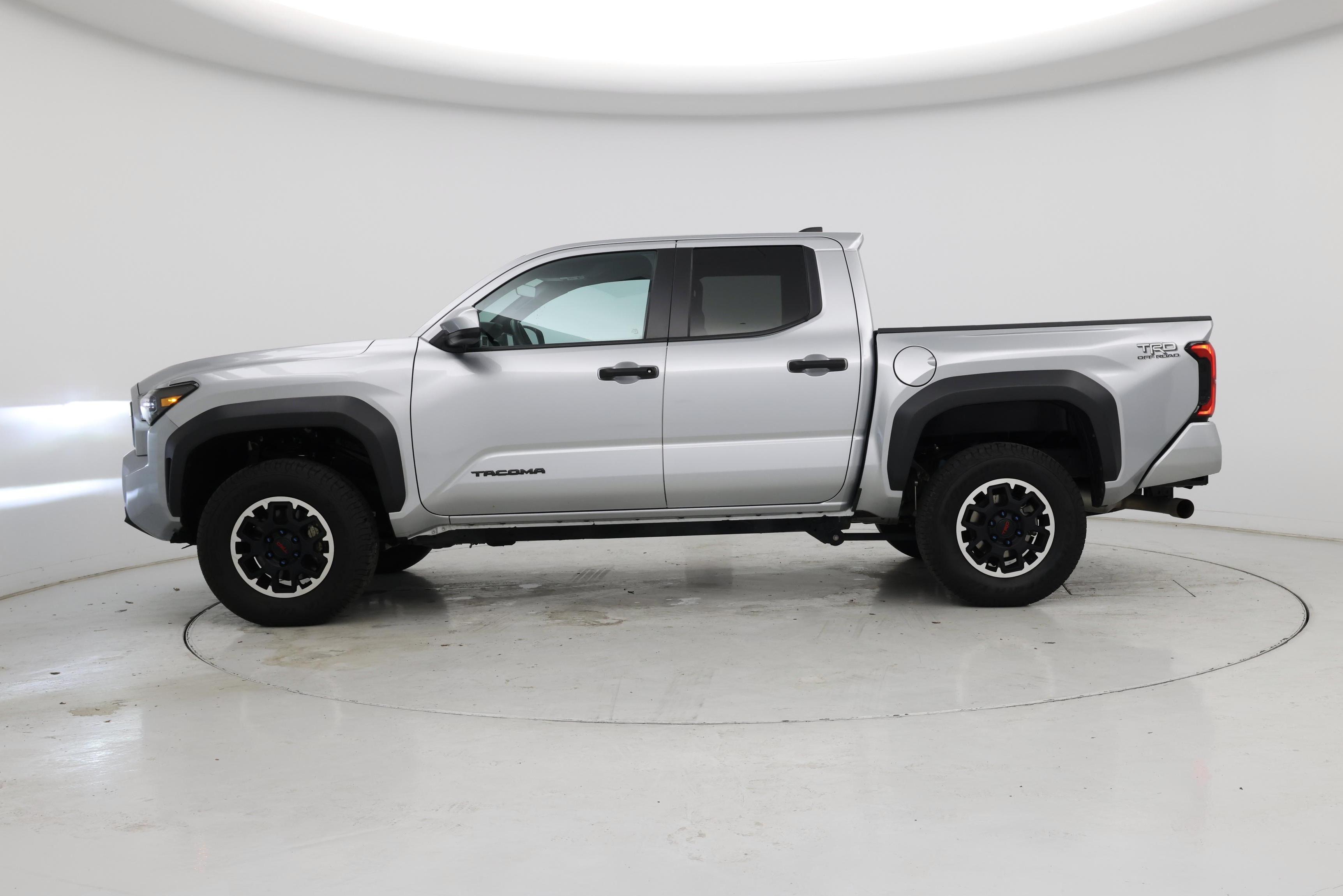 Thumbnail: 2024 Toyota Tacoma - 3