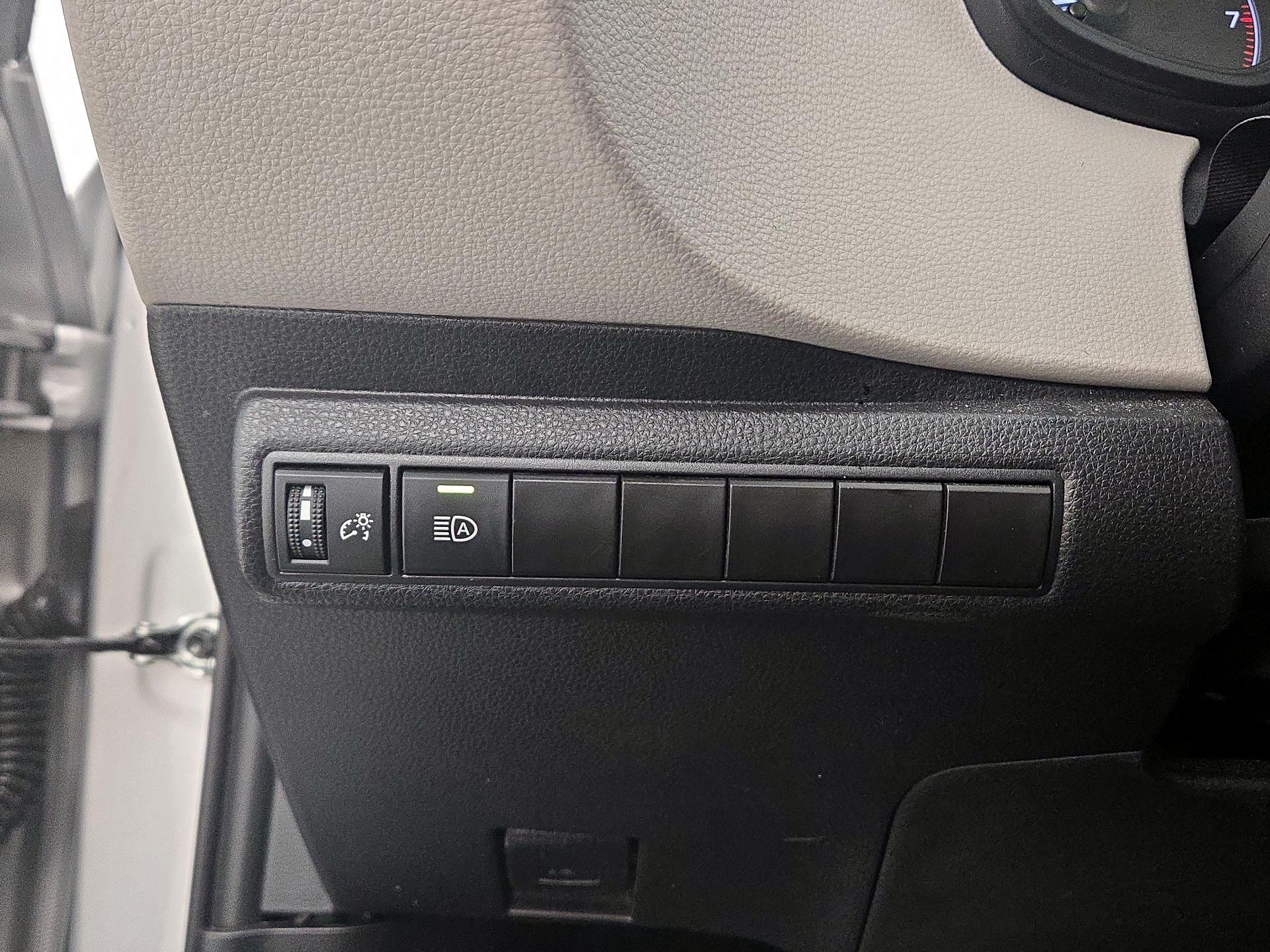 Thumbnail: 2025 Toyota Corolla - 13