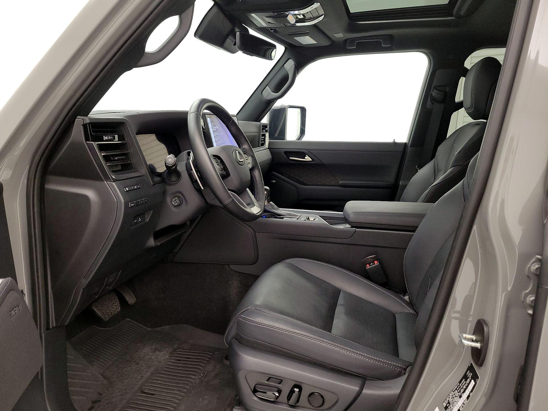 Thumbnail: 2024 Lexus GX - 11