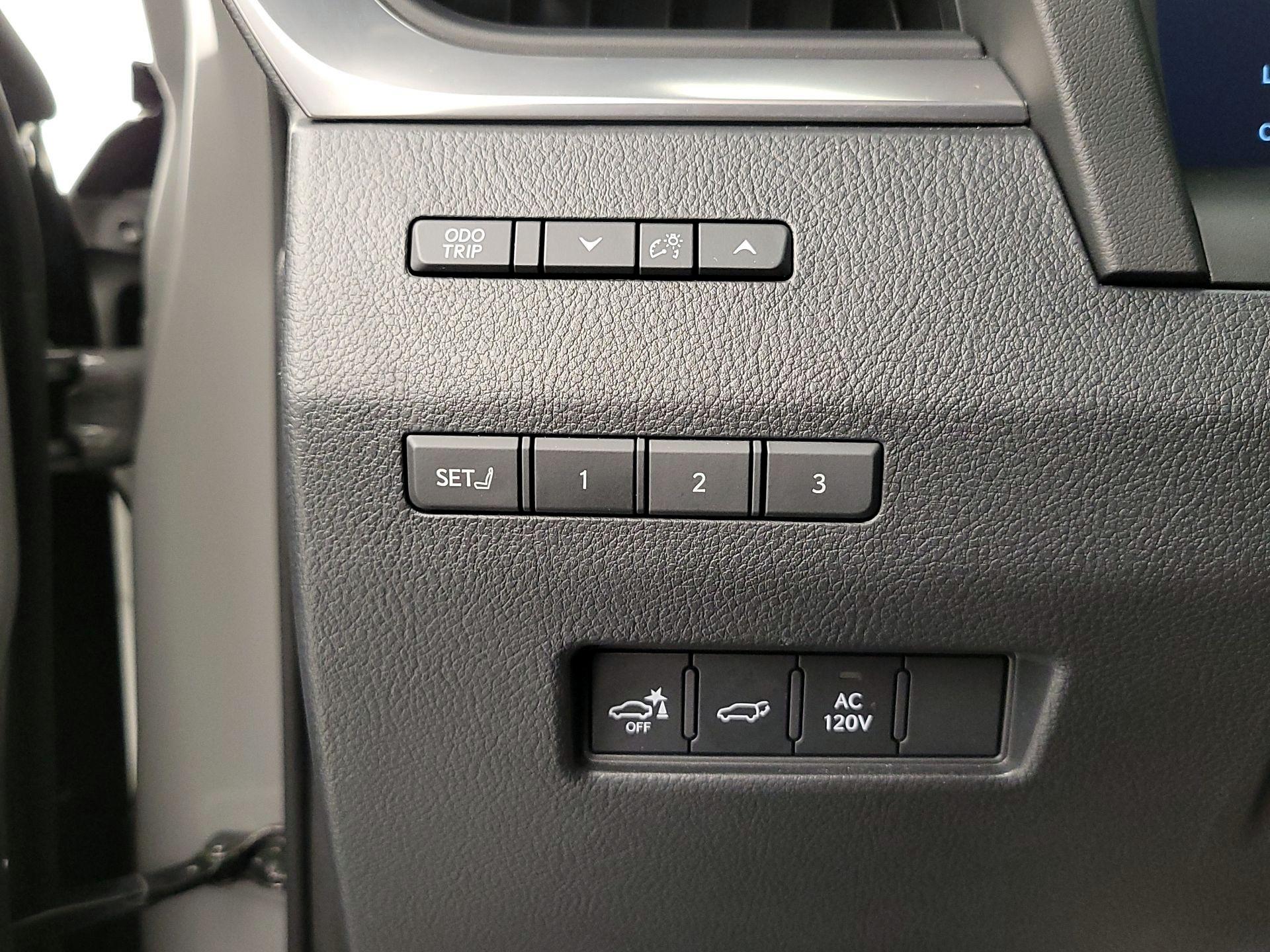 Thumbnail: 2024 Lexus GX - 13