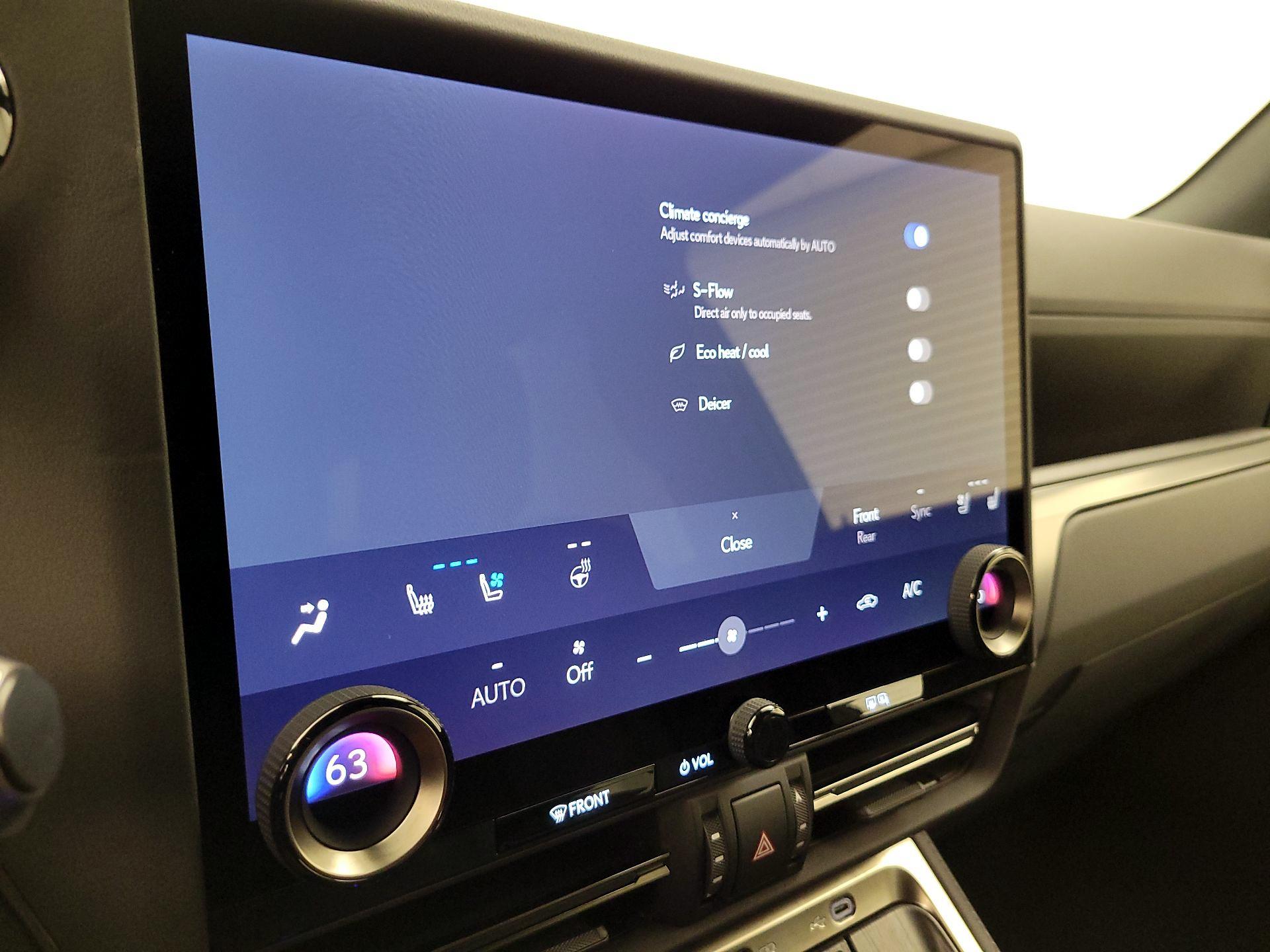 Thumbnail: 2024 Lexus GX - 16