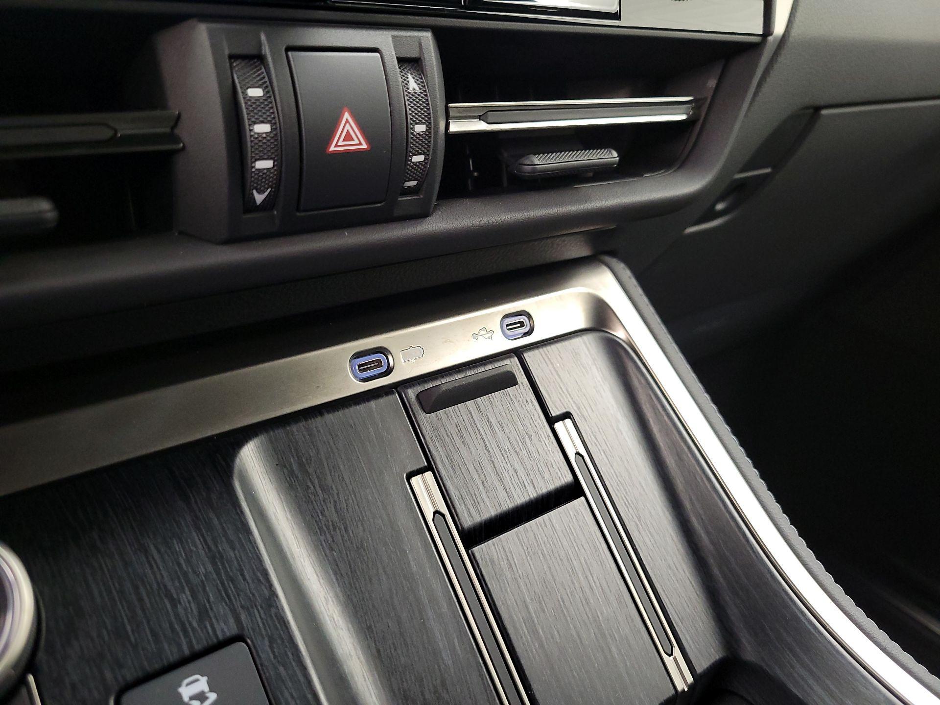 Thumbnail: 2024 Lexus GX - 18