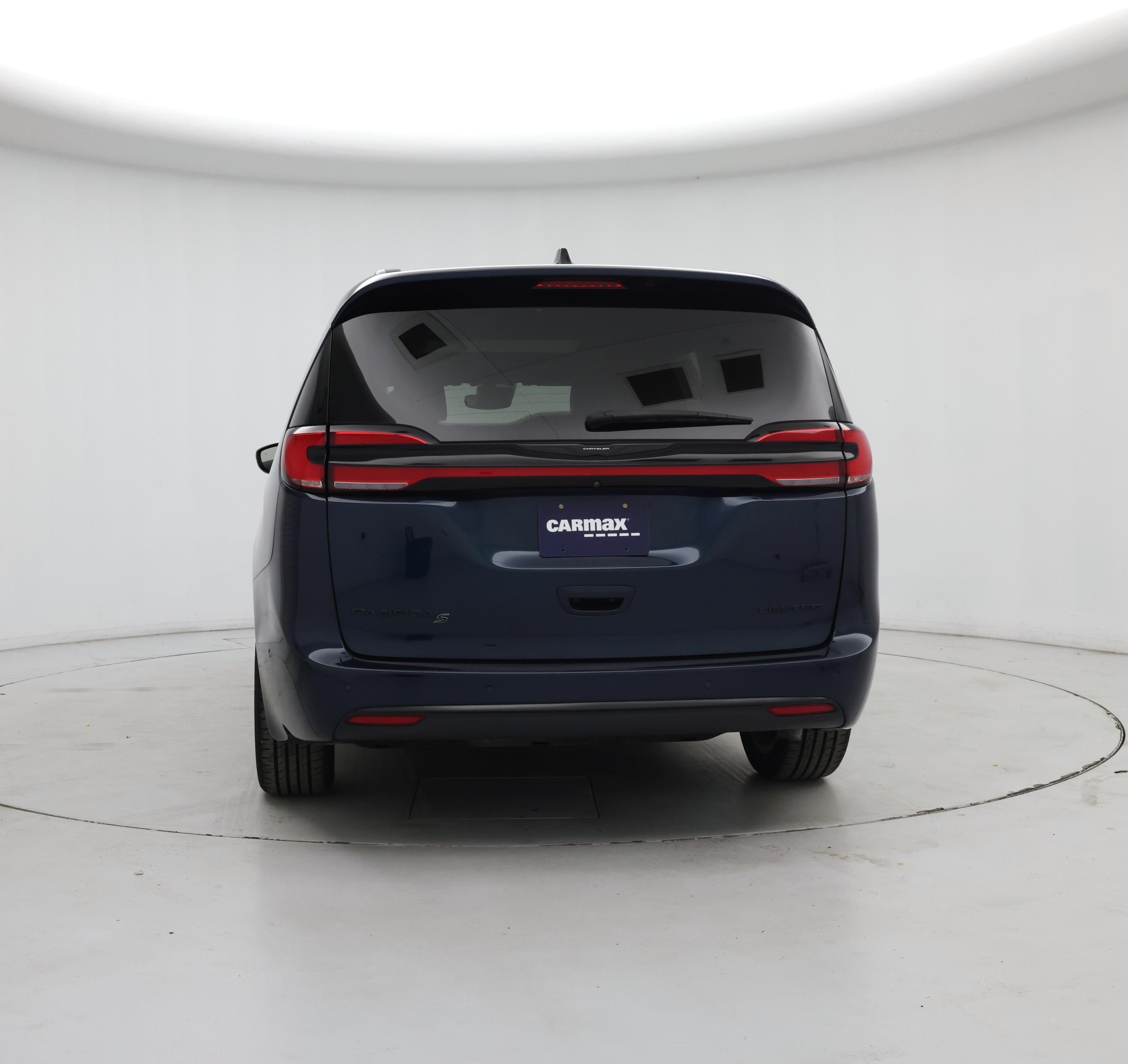 Thumbnail: 2023 Chrysler Pacifica - 6