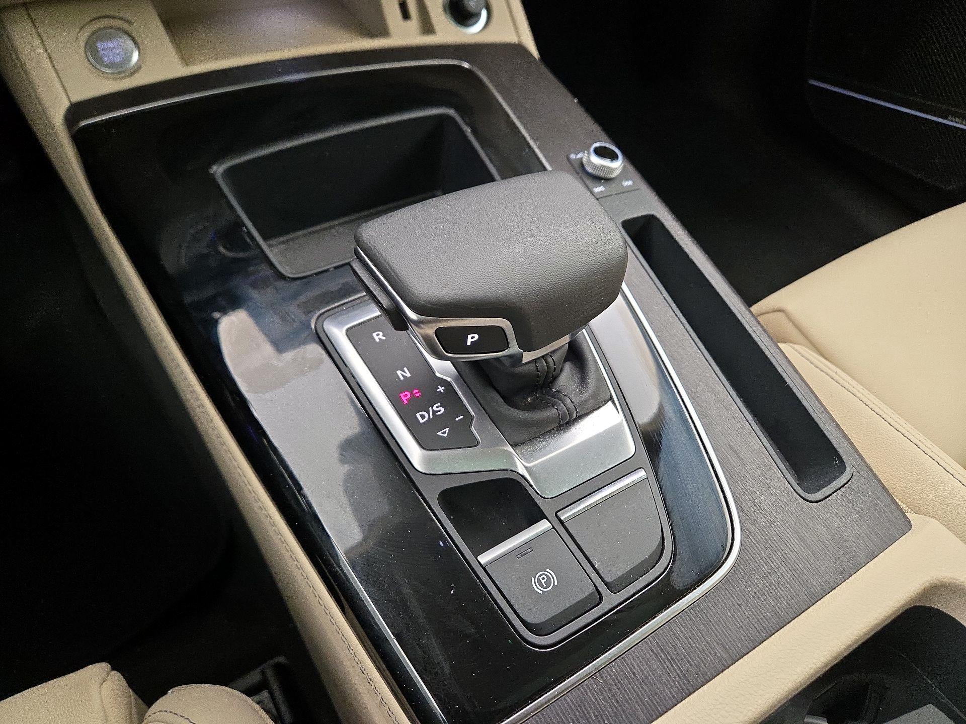 Thumbnail: 2023 Audi Q5 - 18