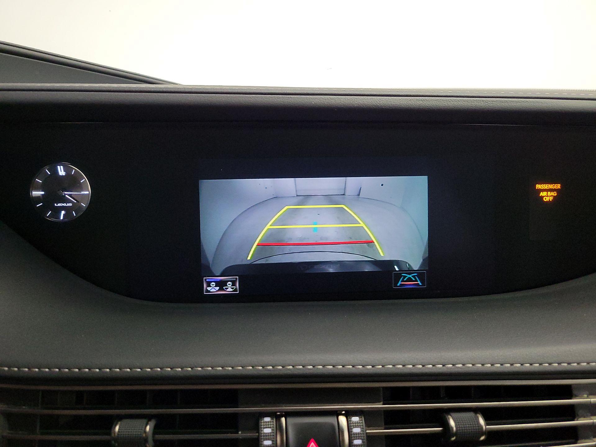 Thumbnail: 2019 Lexus LS - 15