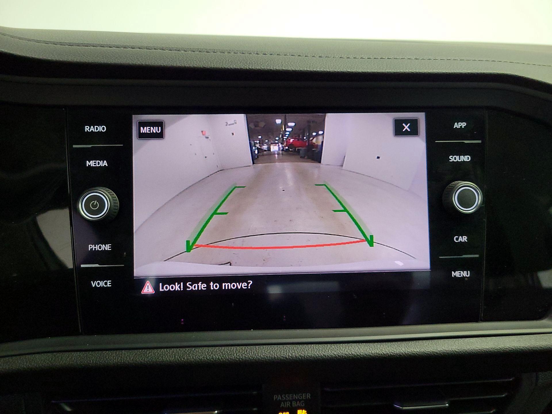 Thumbnail: 2019 Volkswagen Jetta - 14