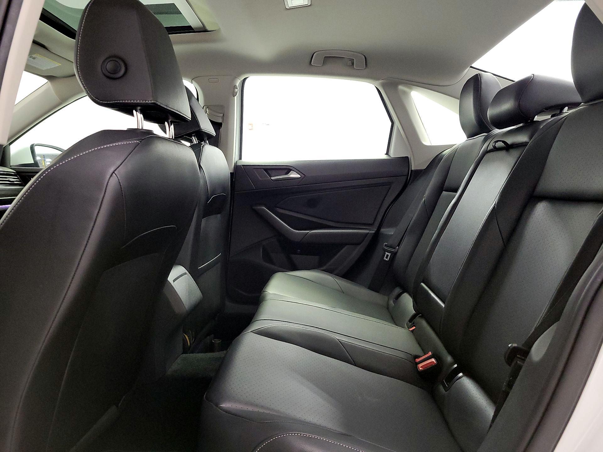 Thumbnail: 2019 Volkswagen Jetta - 20