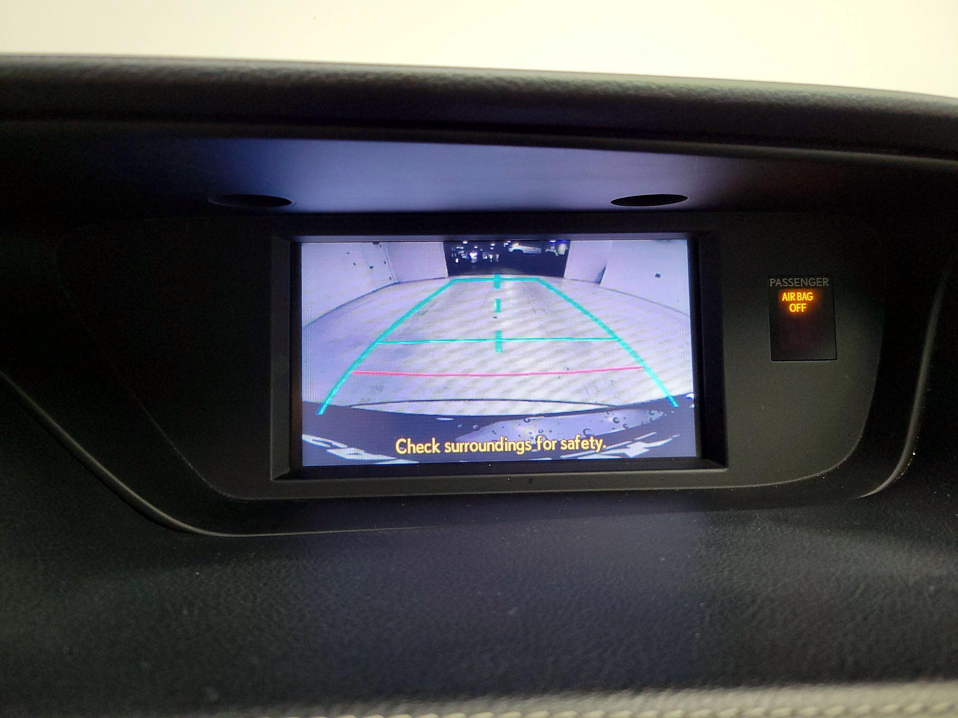 Thumbnail: 2014 Lexus ES - 14