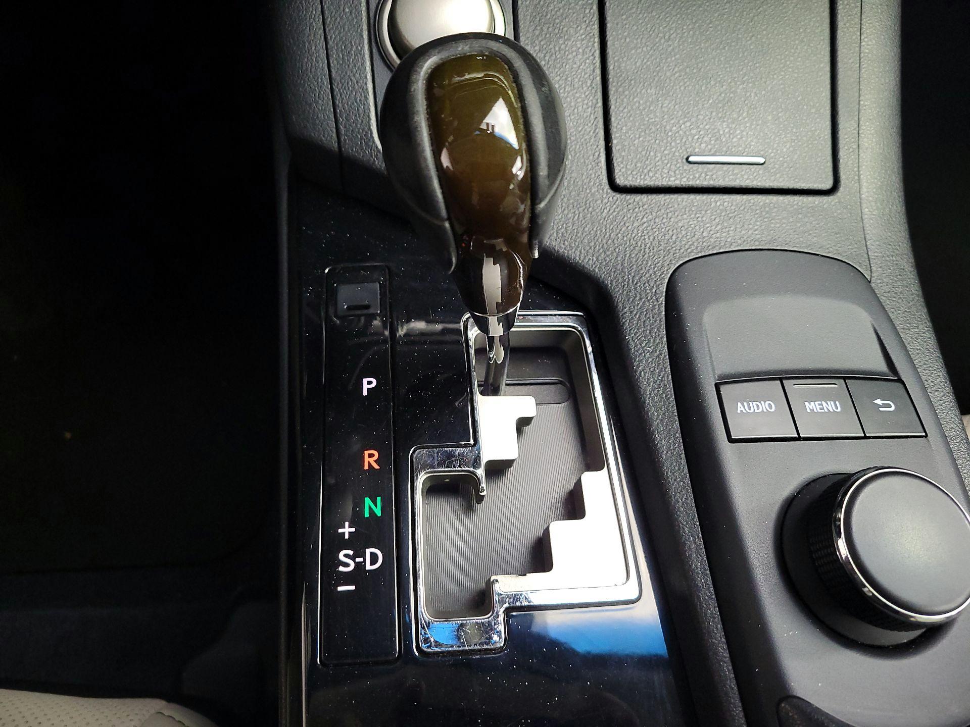 Thumbnail: 2014 Lexus ES - 17