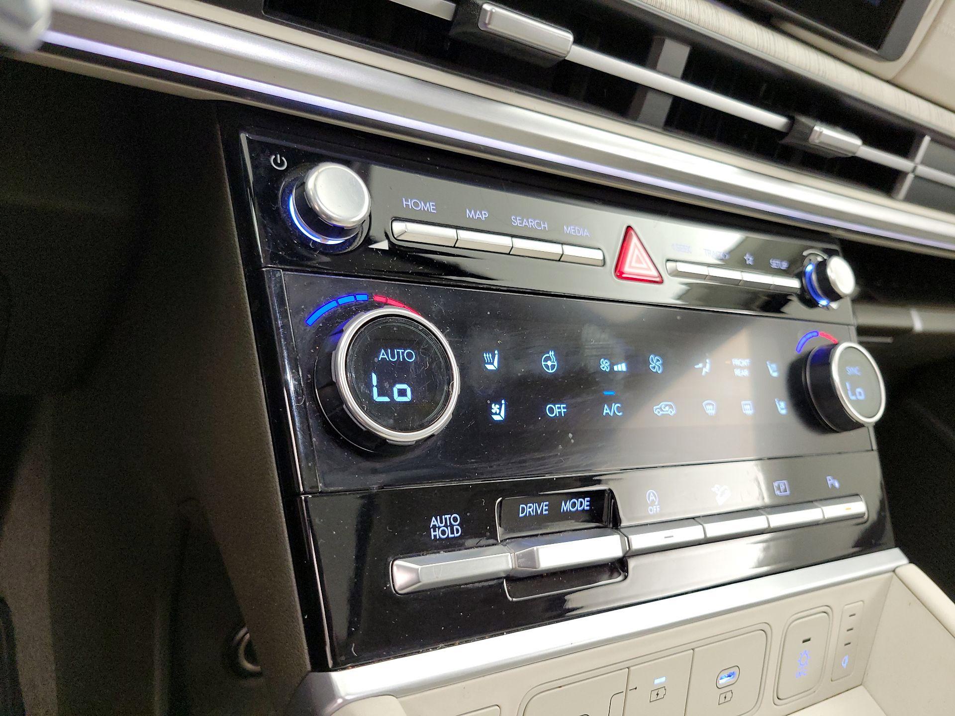 Thumbnail: 2024 Hyundai Santa Fe - 17