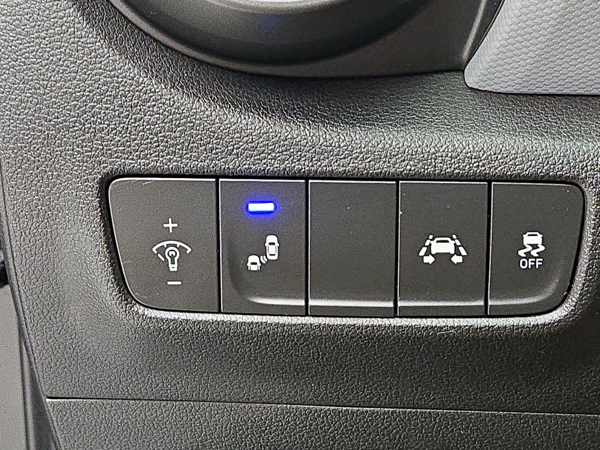 Thumbnail: 2021 Hyundai Kona - 13