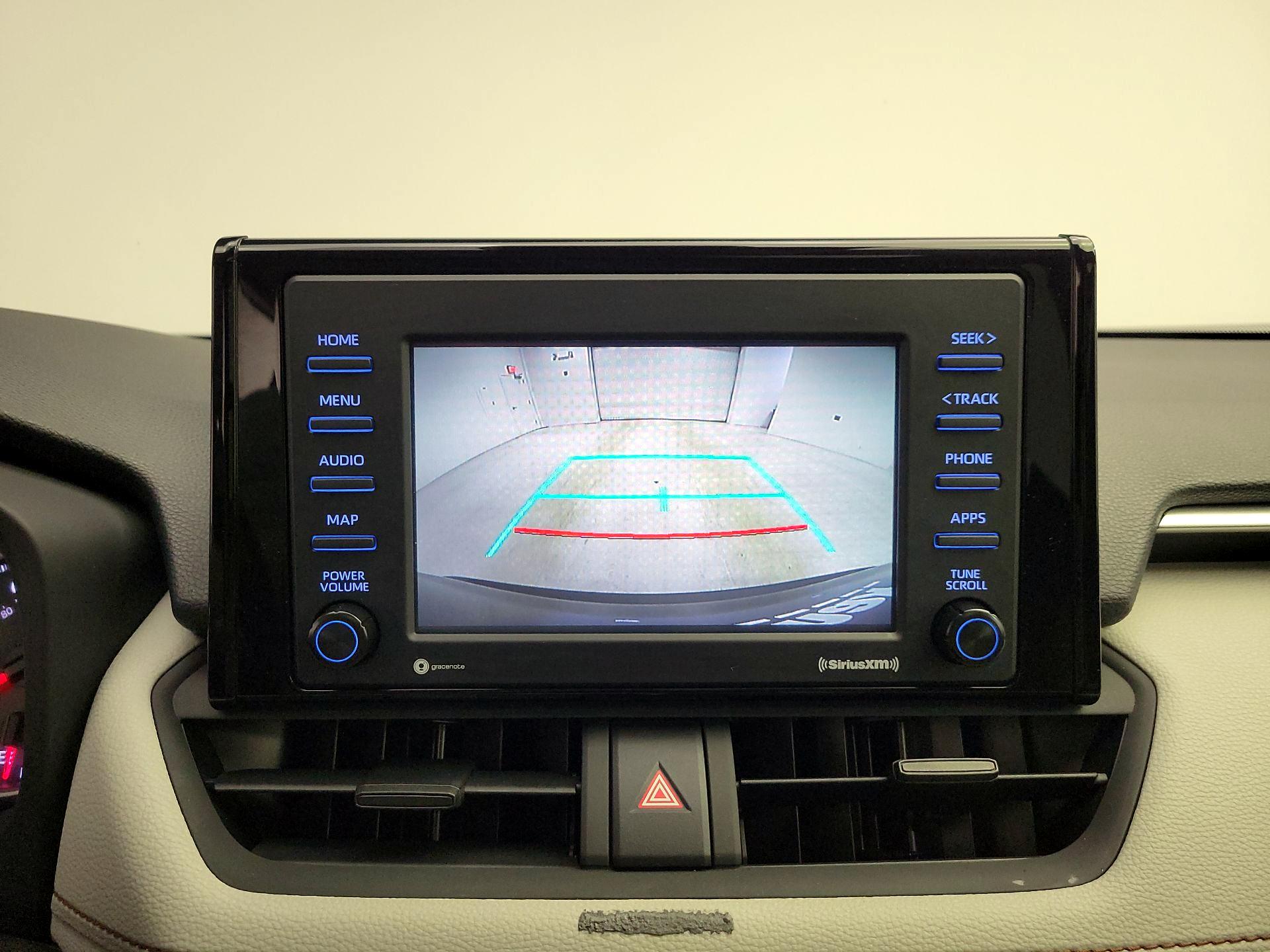 Thumbnail: 2020 Toyota RAV4 - 15