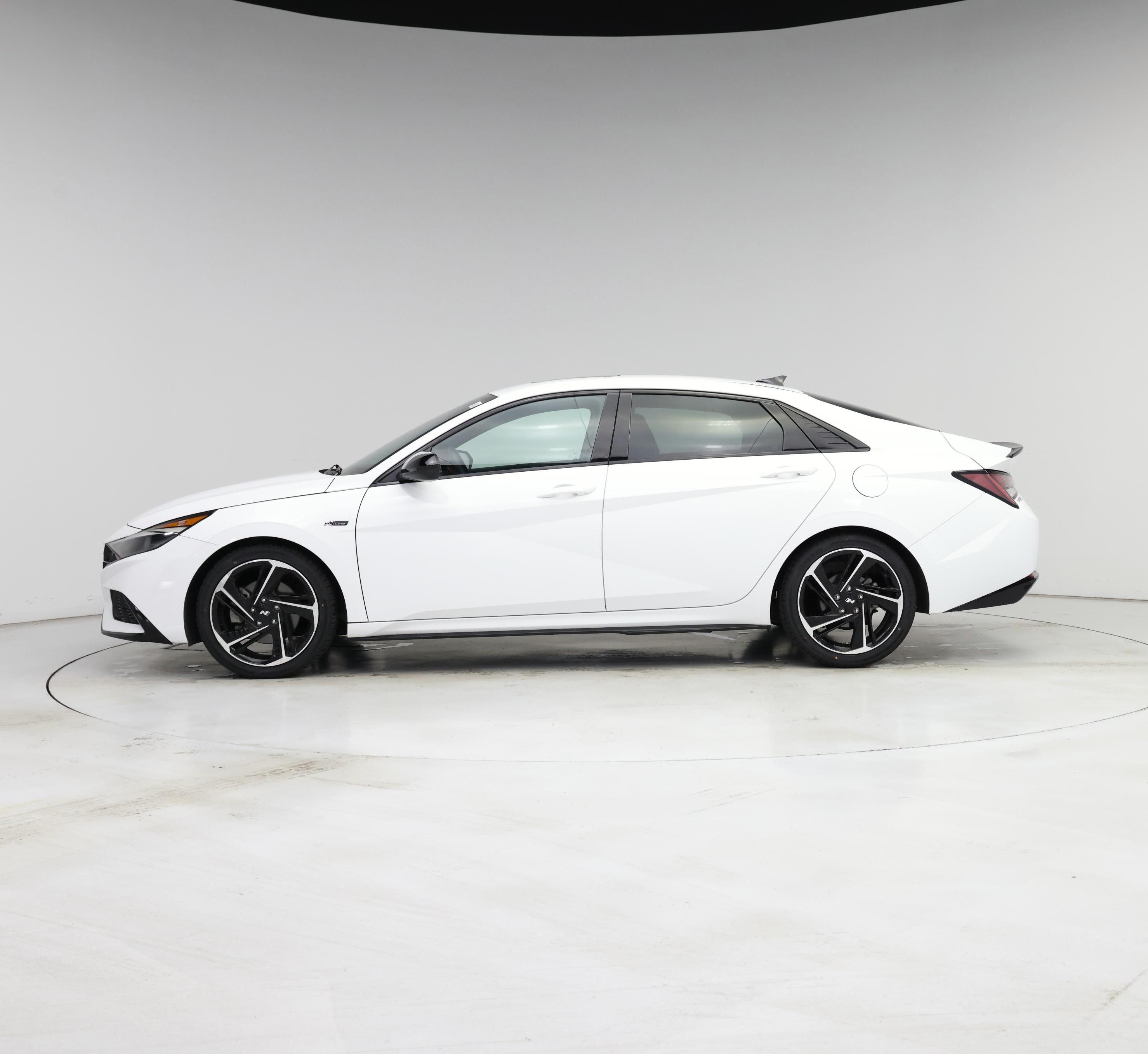 Thumbnail: 2021 Hyundai Elantra - 3