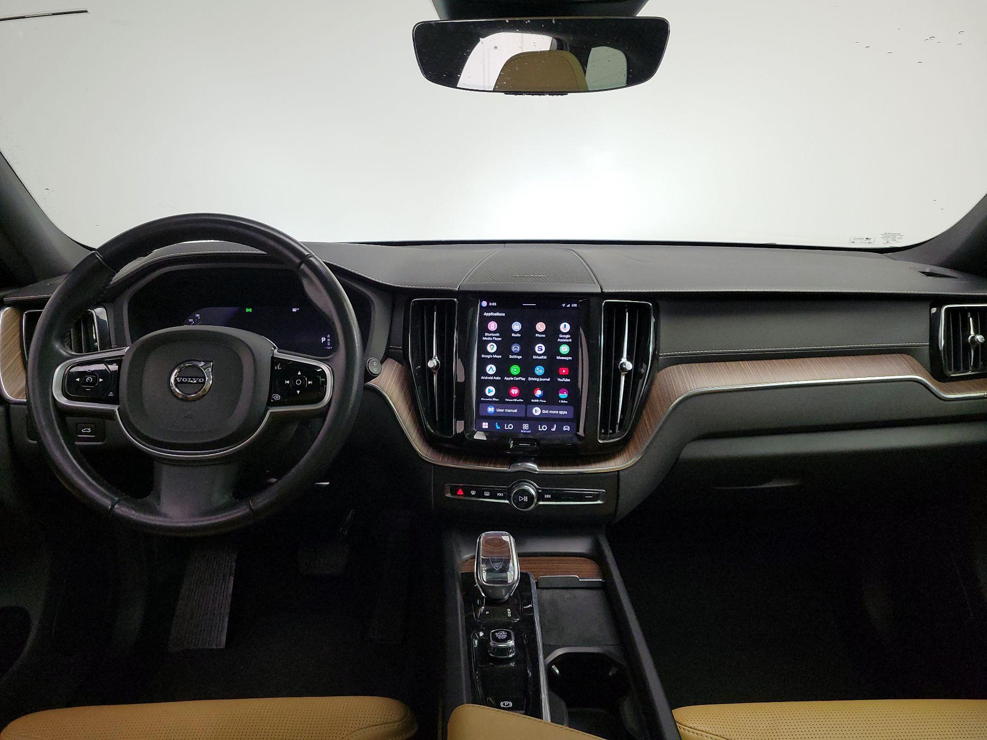 Thumbnail: 2022 Volvo XC60 - 9